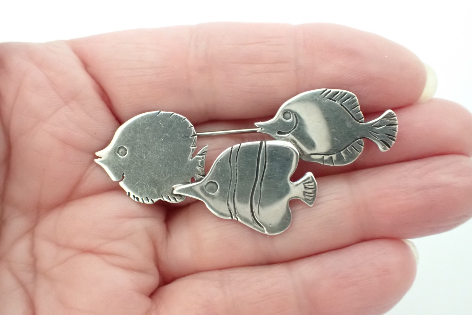 Vintage Signed Great Falls Metal Works Sterling Silver 3 Fish Brooch GFMW