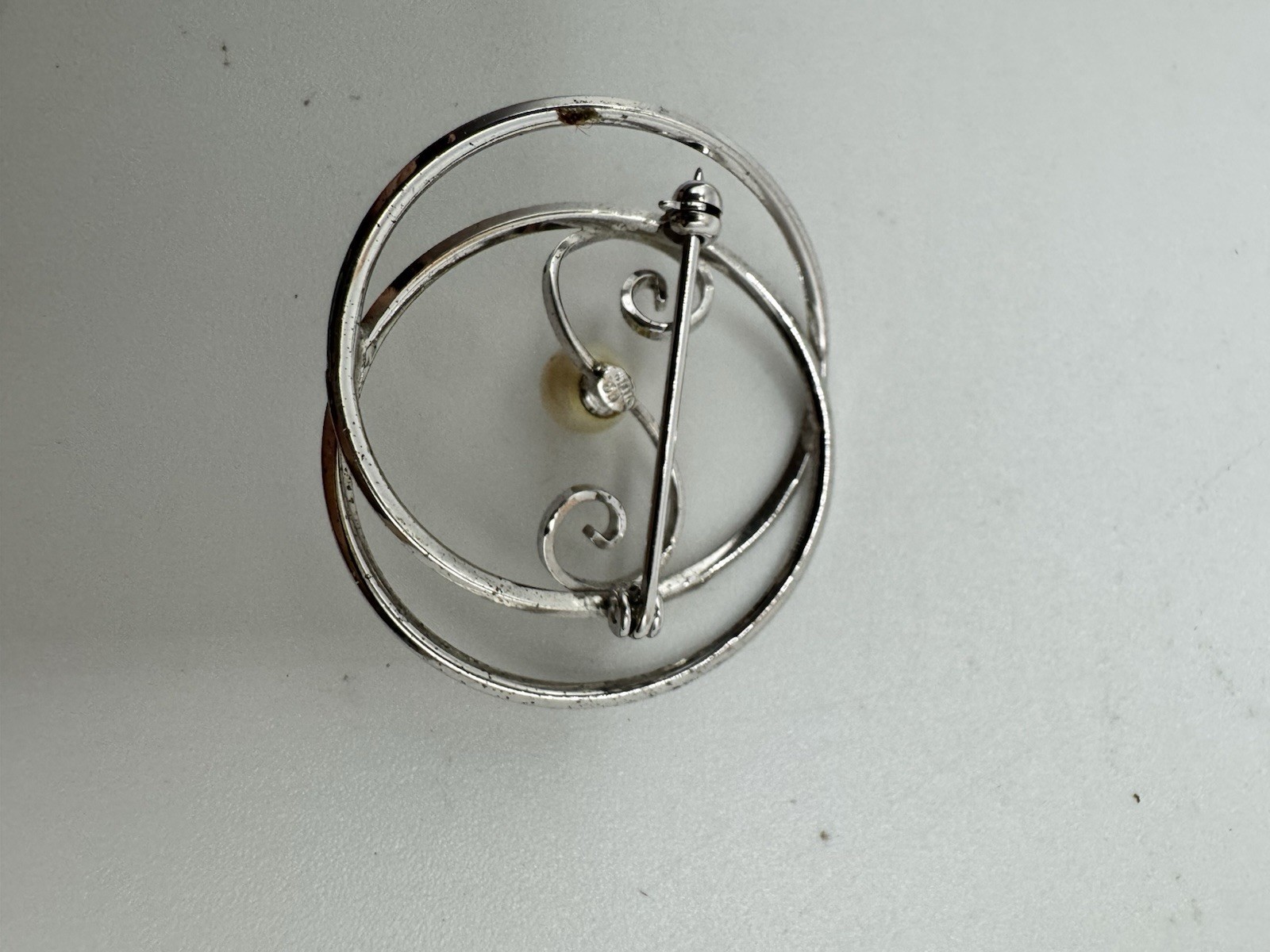 Vintage V.D. Sterling Silver Pearl Mid Century Modern Swirl Circle Brooch Pin