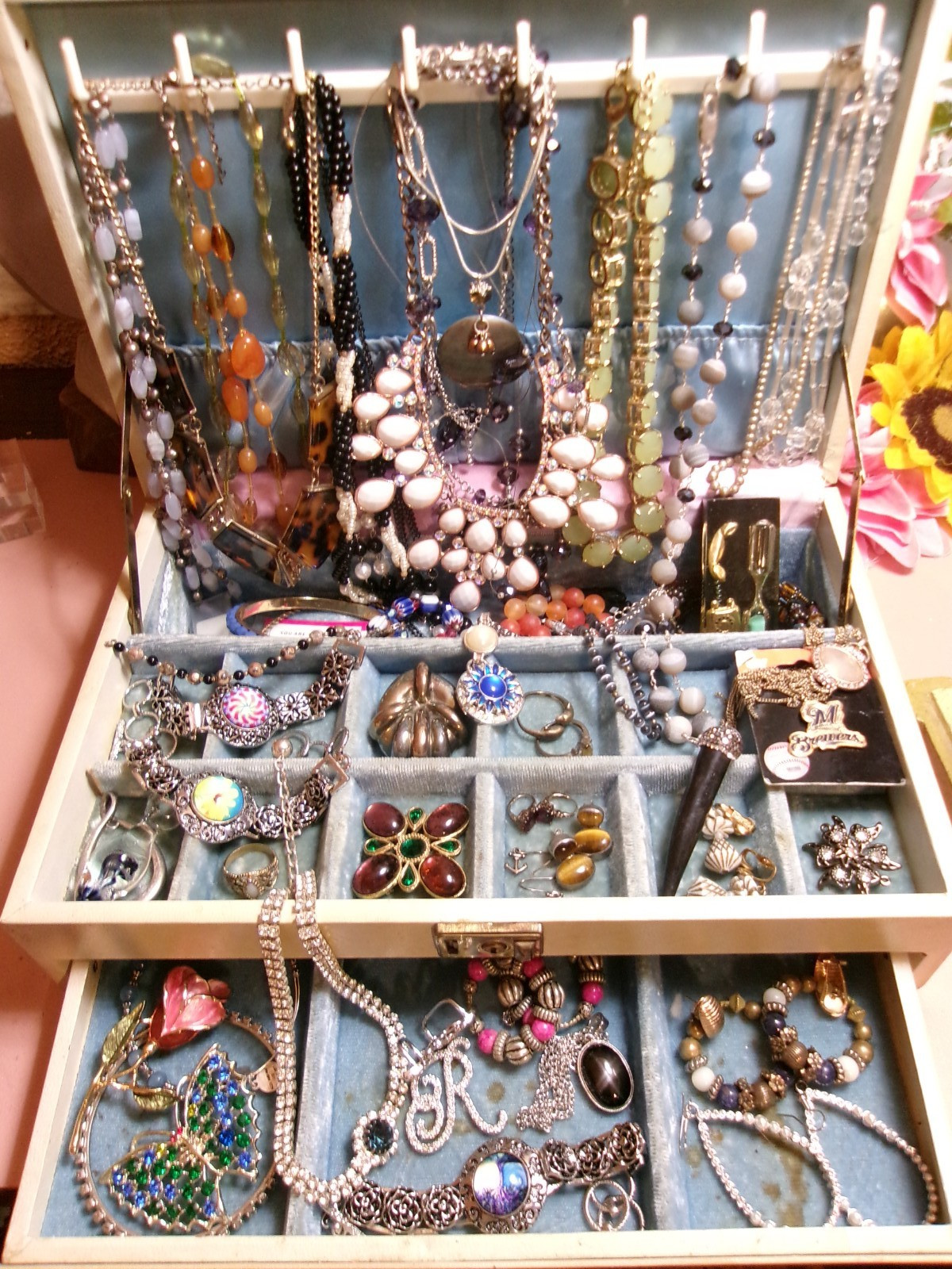 VTG~NOW Estate Jewelry Box +Lot UNTESTED~FASHION~2 lbs+ & Some 925 Sterling