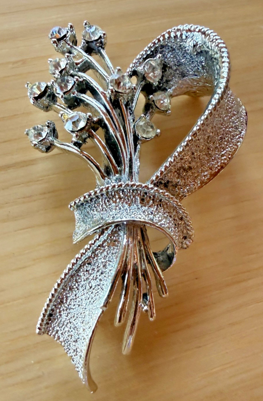 Silver Ribbon Wrapped Bouquet Brooch Vintage Clear Rhinestones Art Deco MCM