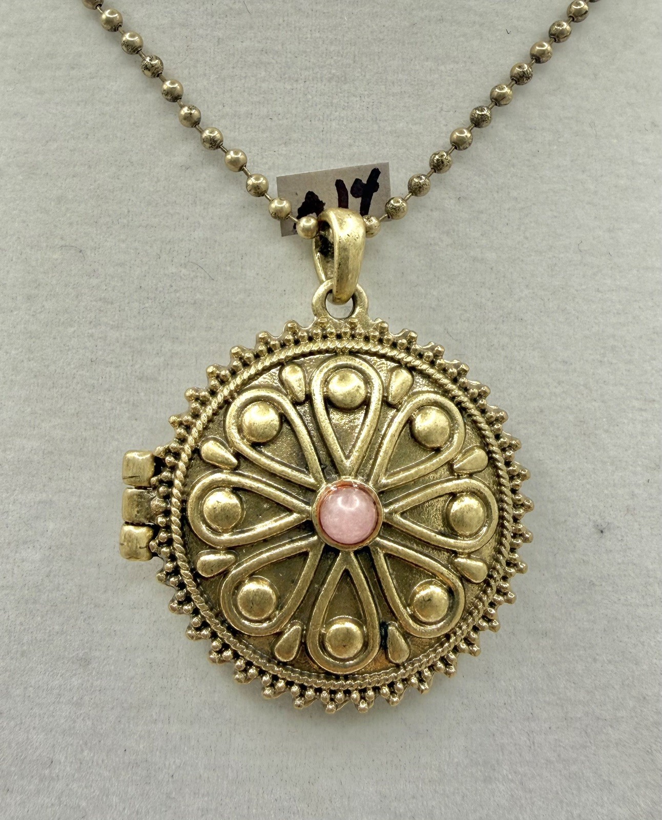 Lucky Brand Locket Necklace Pink Cabochon Brass Tone Boho Floral Medallion 32”