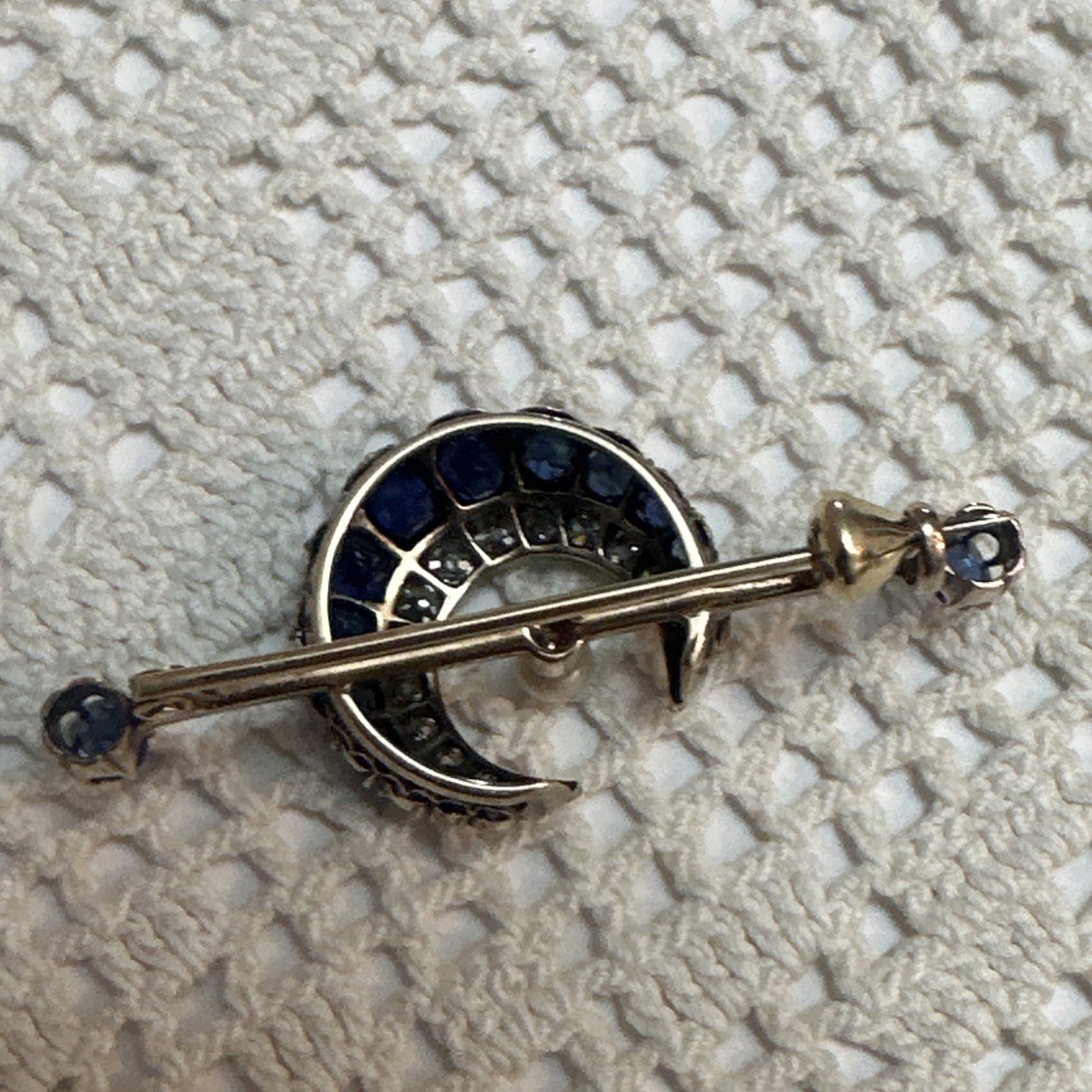 Late 19th Century MOON Sapphire, Diamond & Pearl Broach Set In 9-12k Gold w BOX