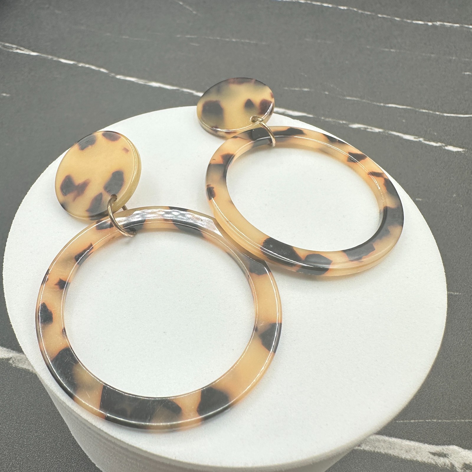 Vintage Tortoiseshell Drop Dangle Earrings Plastic Resin Acrylic Statement Brown