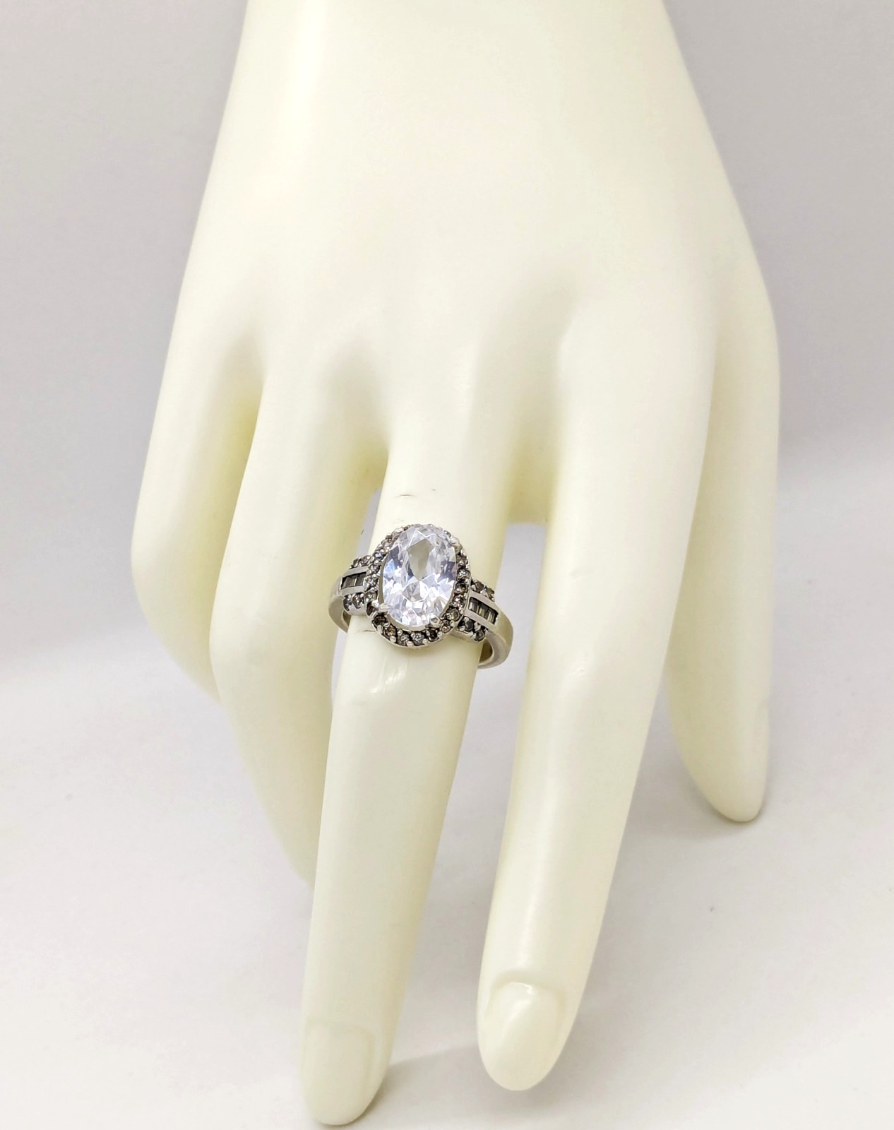 Vintage Elegant RING Silver 925 with Big Bright Stone -size: 8.25US (18mm) | #91