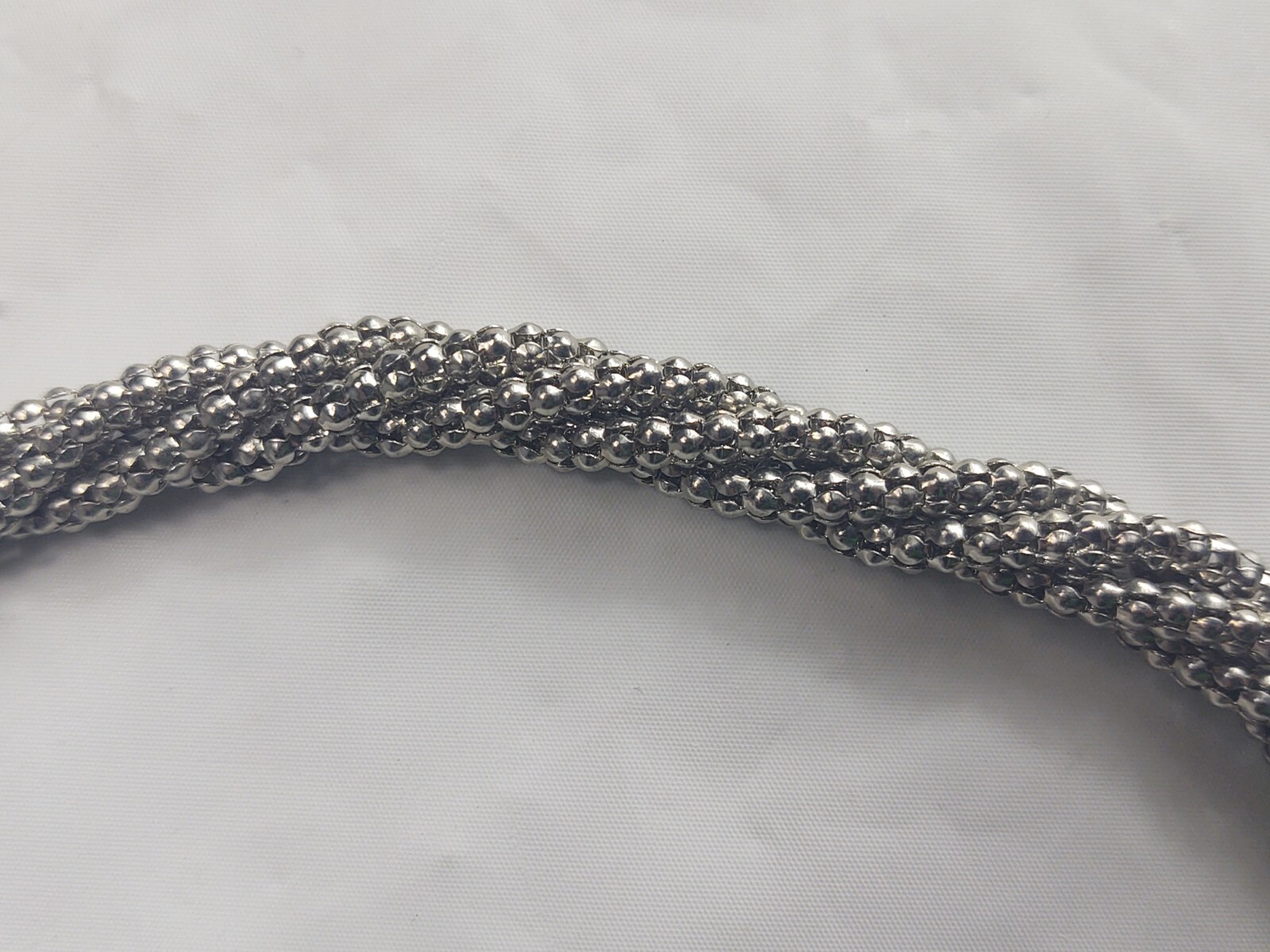 Vintage Silver Tone Twisted Rope Chain Choker Necklace Women’s Costume Jewelry