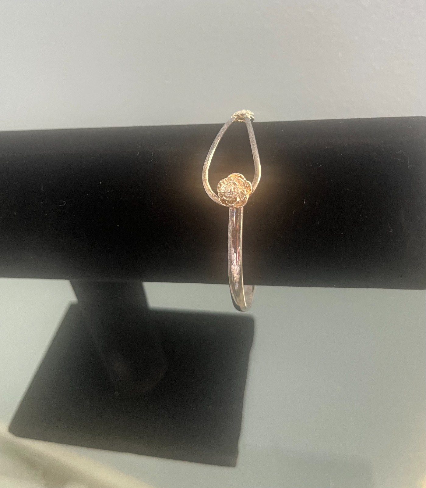 Vintage 925 Sterling Silver Flower Eye Hook Bangle Bracelet Elegant Floral