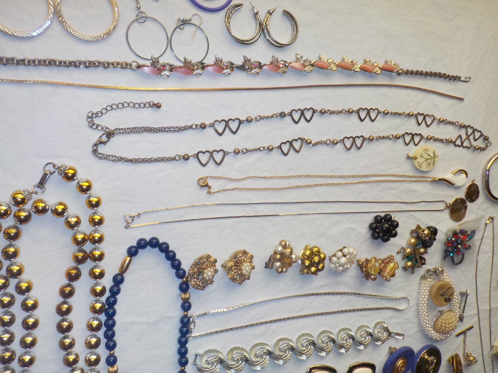 3 Lbs Mixed Lot Jewelry Vintage Wearable, Resell, Craft pieces Beads