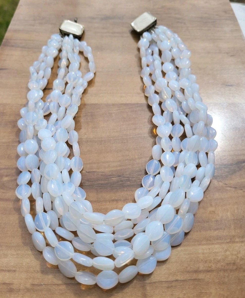 SALE! VINTAGE MULTI ROW OVAL OPAL ALABASTER GLASS BEAD CHOKER NECKLACE WOW!