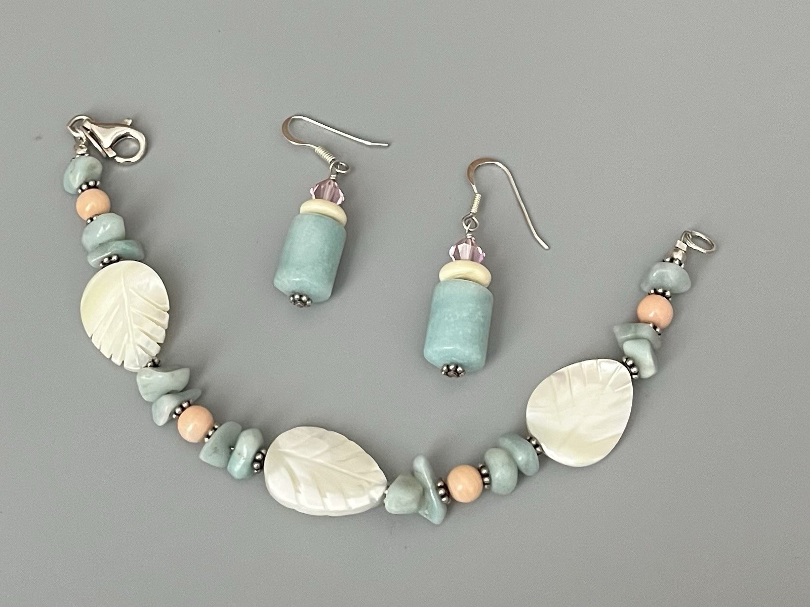 VTG SX 925 Sterling-Carved MOP-Pale Blue-Peach Stone Bracelet Wire Earring Set