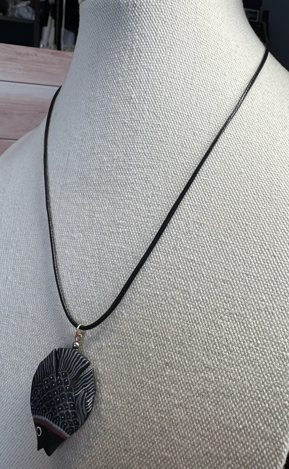 Beautiful Vintage Carved Wood Hand Painted Black Fish Pendant On Cord Necklace