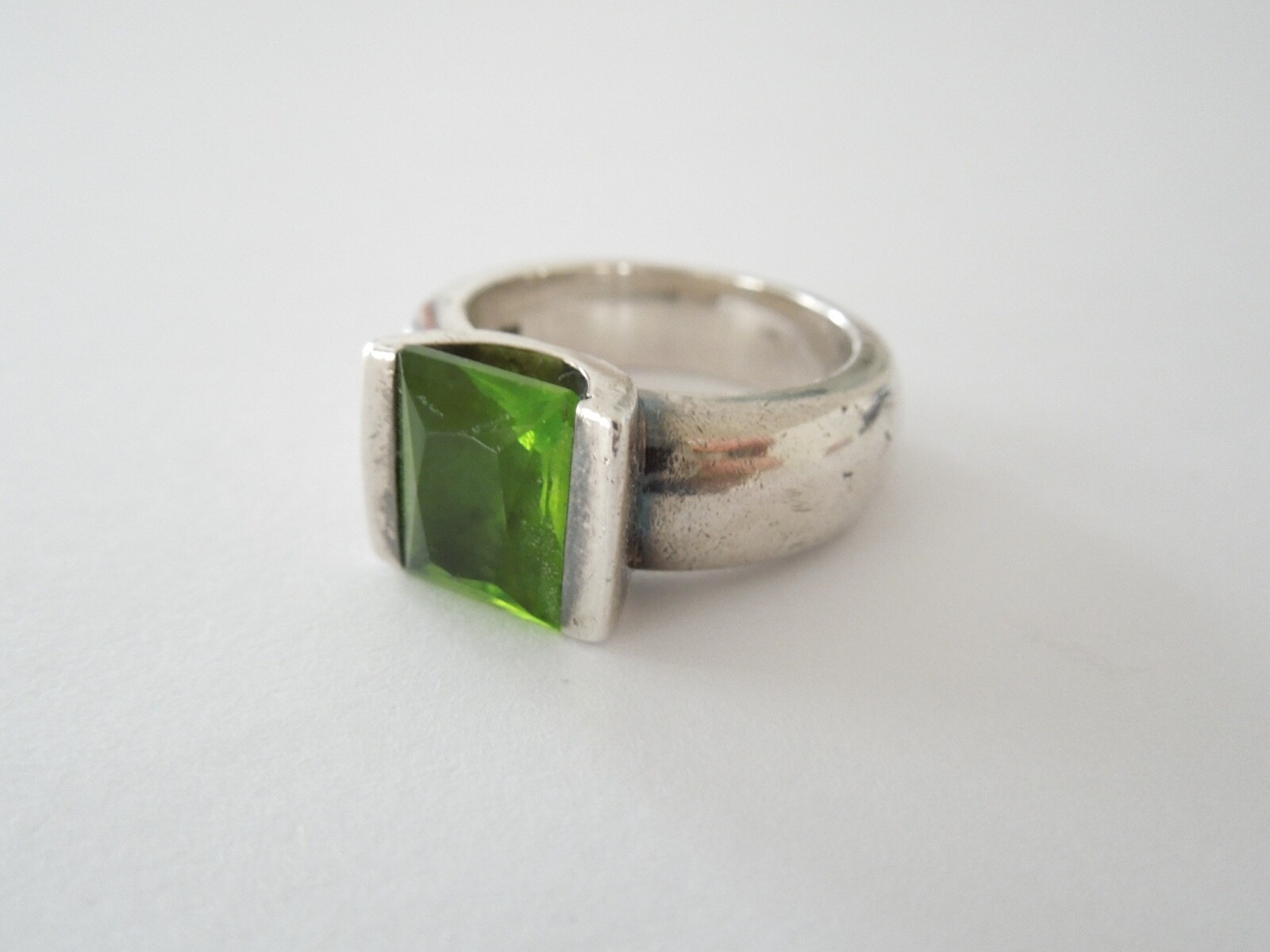 Green Stone Silver Ring Mark Unreadable 14.3 g Size 56