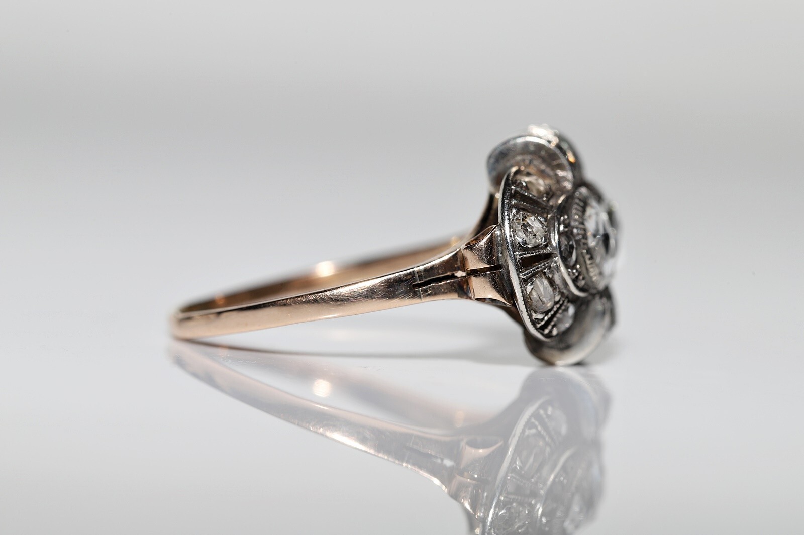 Antique Circa 1900s 14k Gold Top Silver Natural Rose Cut Diamond Decorated Ring