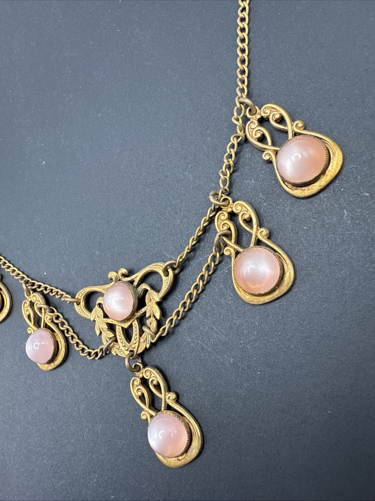 Antique Pink Moonstone Festoon Necklace Gold Tone 14” J114