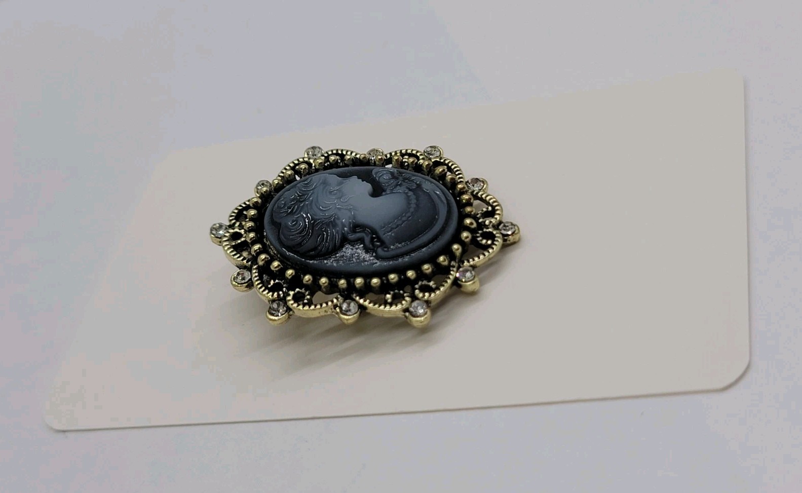 Vintage Victorian Style Cameo Brooch Pin Petite Black & Gray Rhinestone New