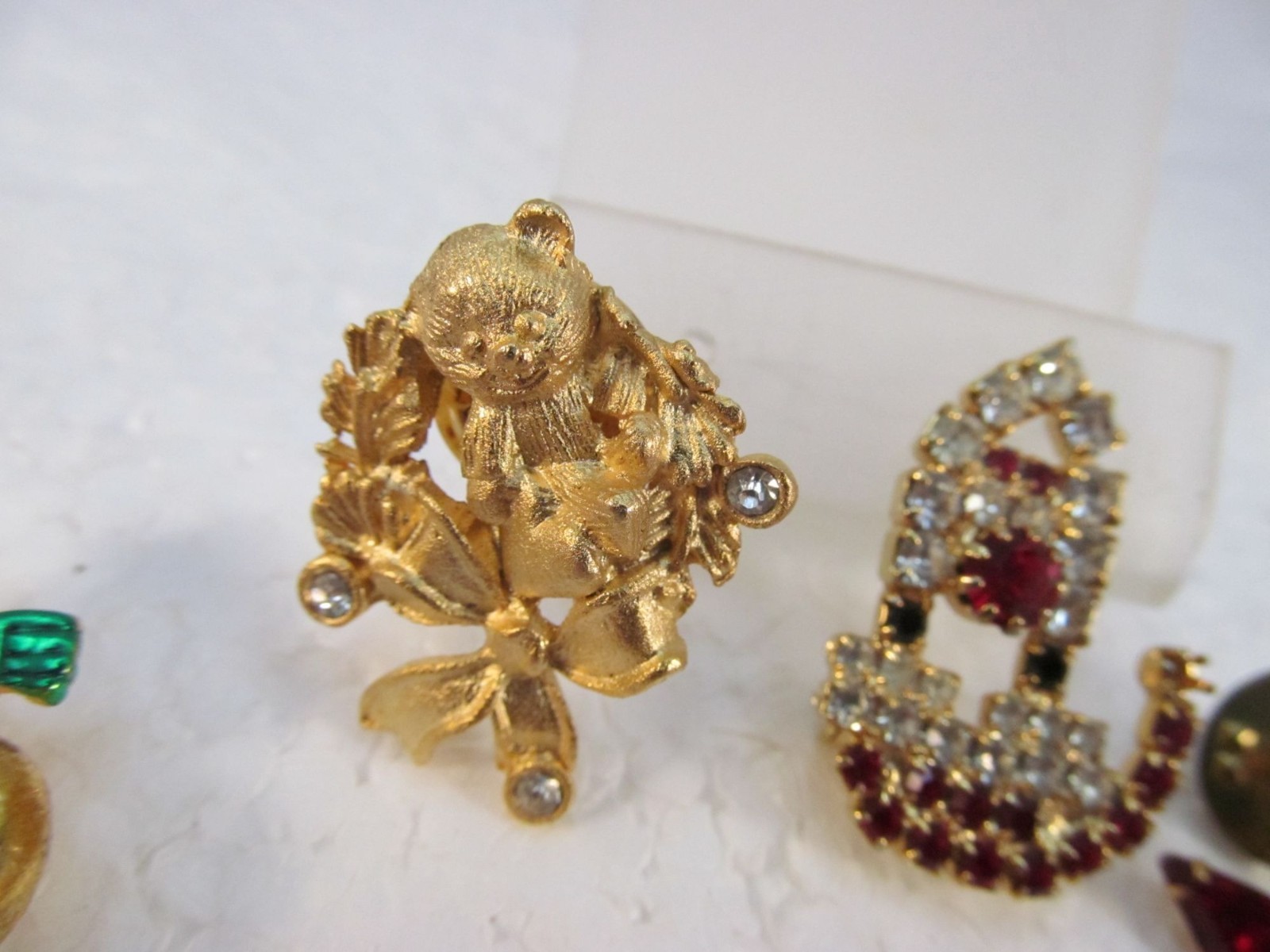 Vintage Christmas Holiday Brooches and Pins Lot of 7