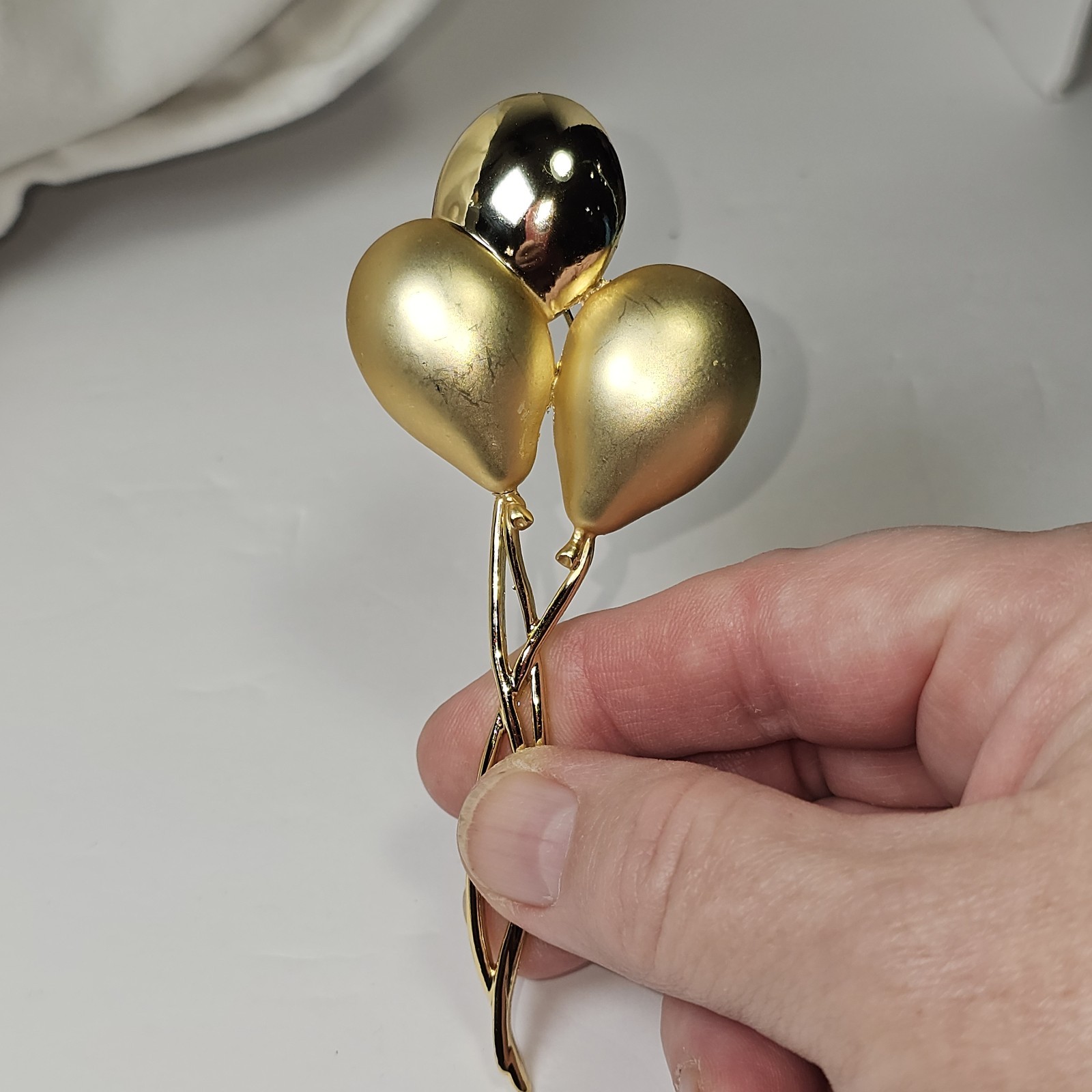 Vintage 10K Gold Plated LARGE BALLOON BROOCH Pin BIRTHDAY ANNIVERSARY RETIREMENT
