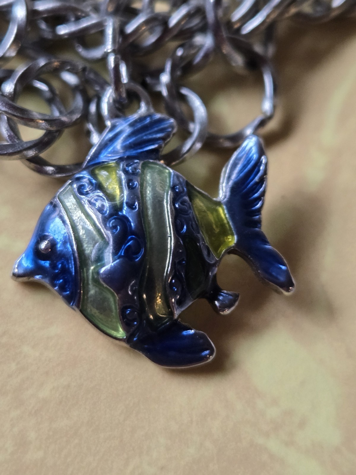 Under The Sea Vtg Silvertone Charm Necklace Fish Seahorse Crab Enamel Rhinestone