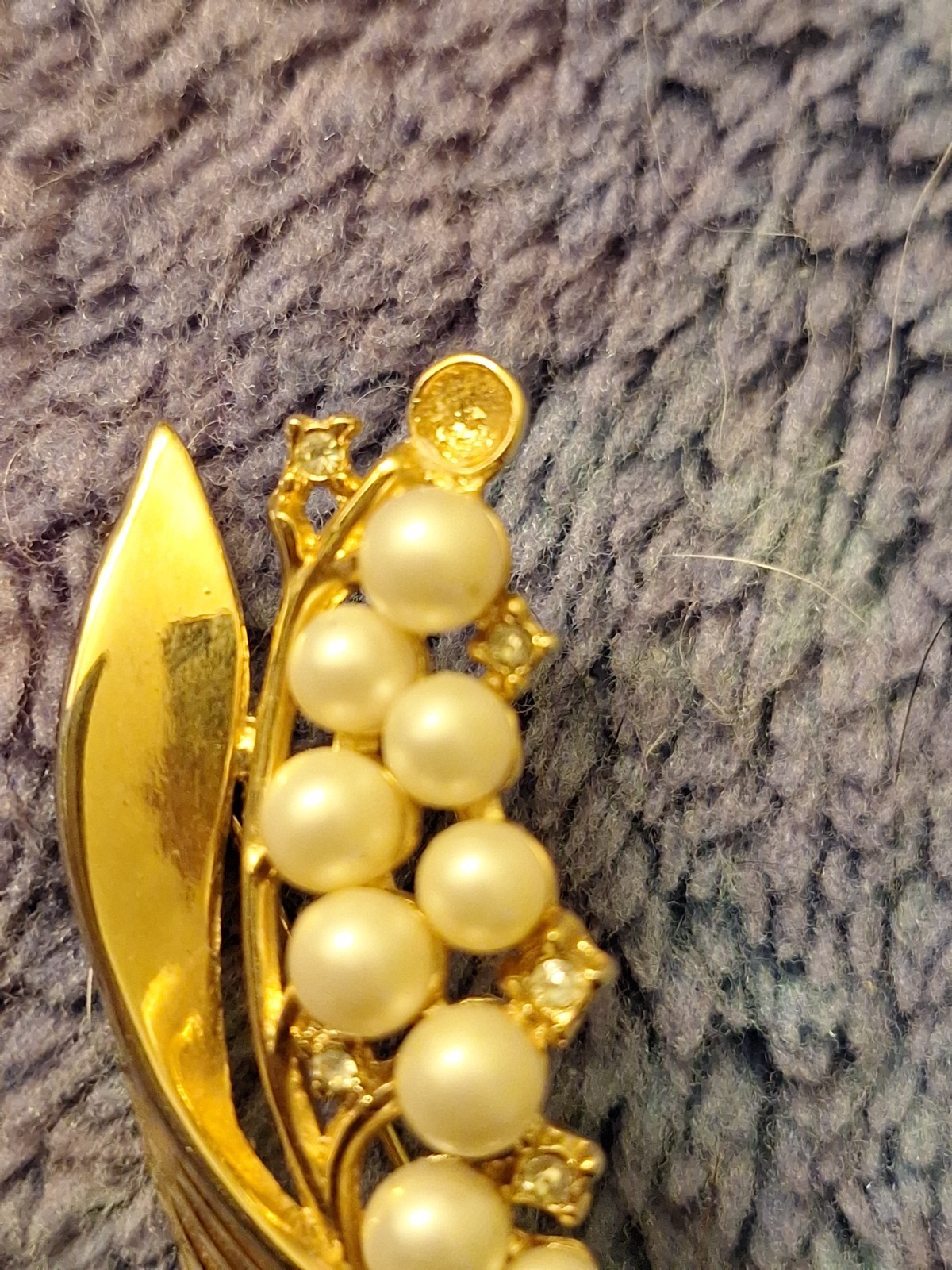Vintage Crown Trifari Lily of the Valley Gold Tone Brooch Pin Pearls Crystals.