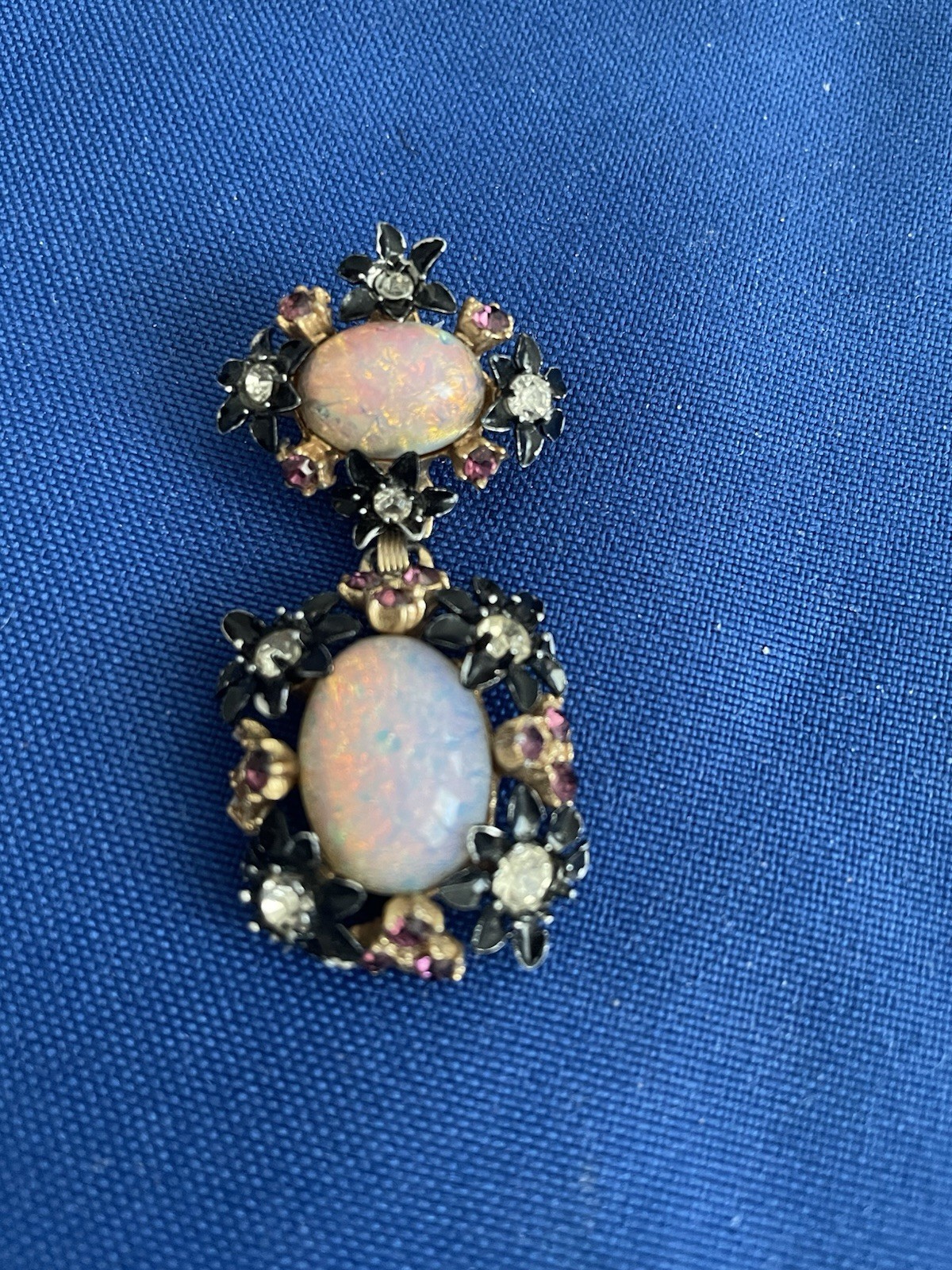 Vintage Dragon’s Breath Faux Fire Opal Glass Brooch Pin