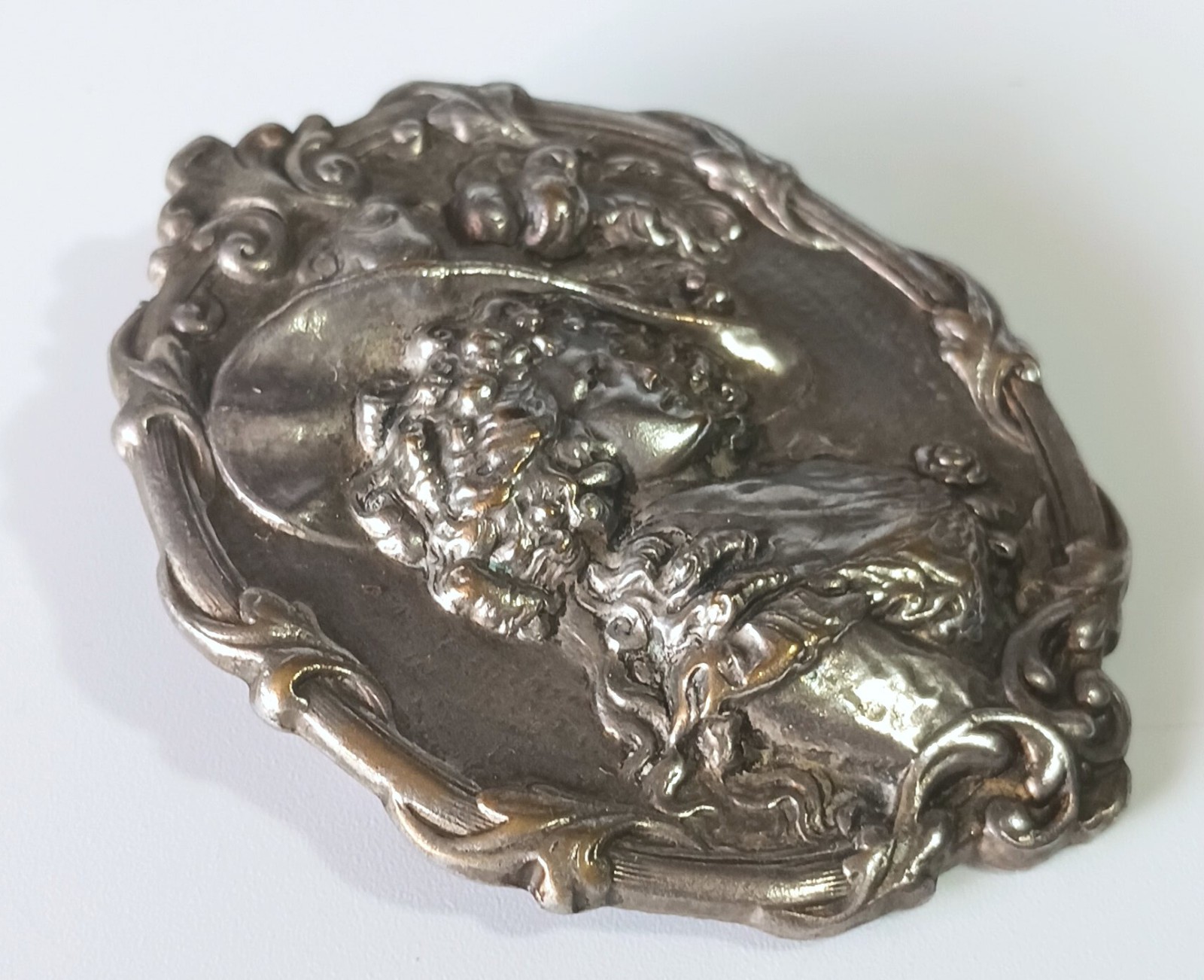 Antique Silver Art Nouveau Repousse Brooch Pendant: Fancy Lady in Large Hat