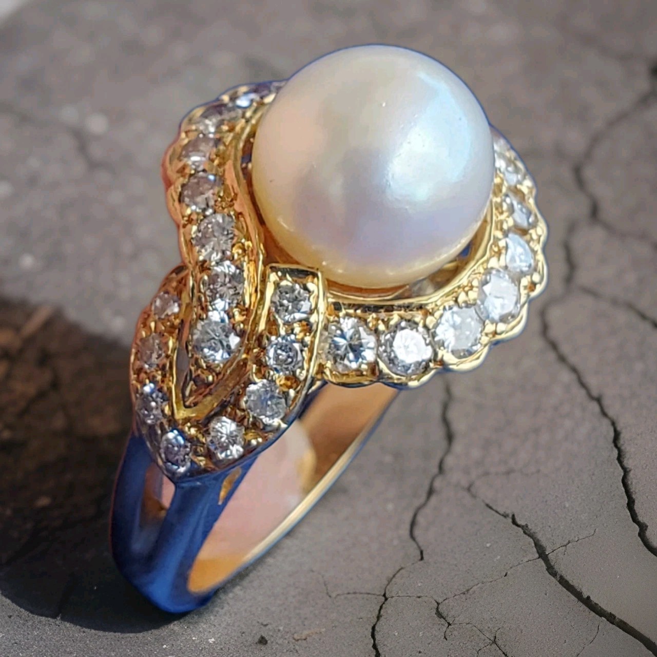 Original EARTH MINED DIAMOND Pearl Deco Engagement Ring Statement SOLID 18K GOLD