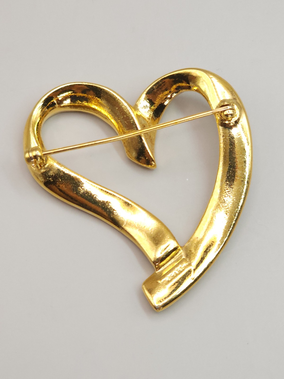 Vintage Trifari Open Heart Brooch Gold Tone 1.5″ Wide USA Seller