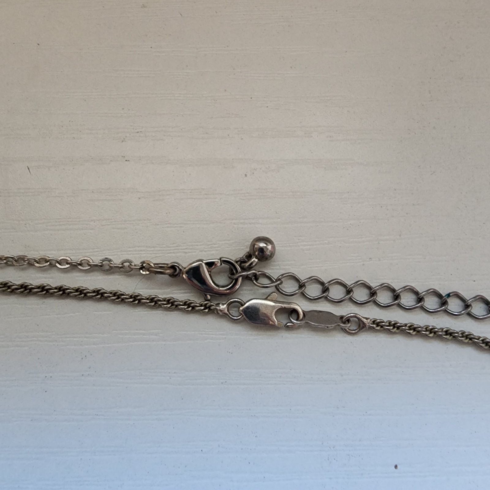 Set Of 2 Silver Toned Necklaces Twisted Rope And Link Chain Vintage 19″ 16″ Inch
