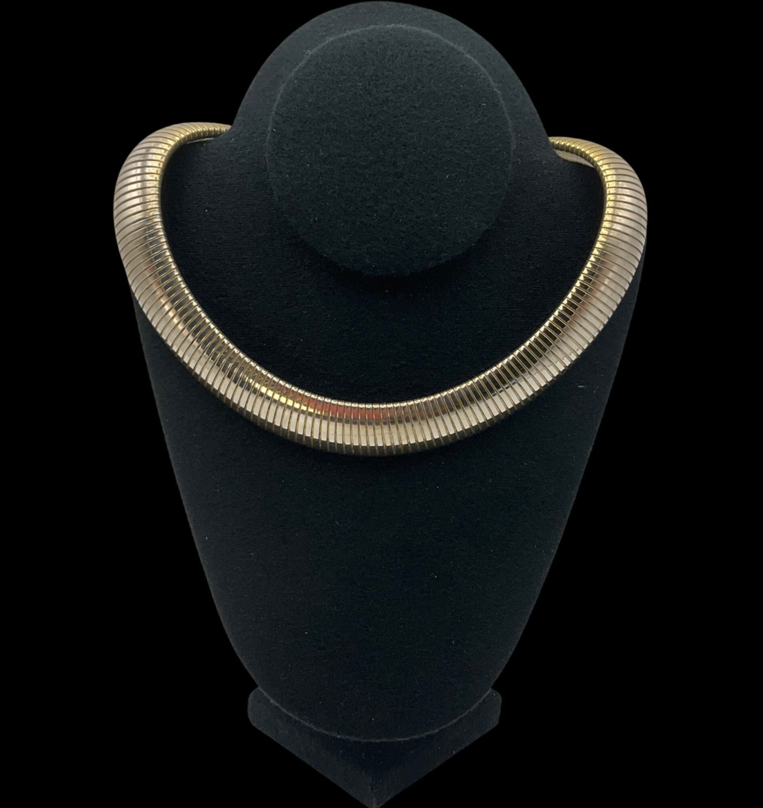 VTG 80’s Gold-Tone Liquid Gold style Wide Chunky Ribbed Choker Necklace Bold