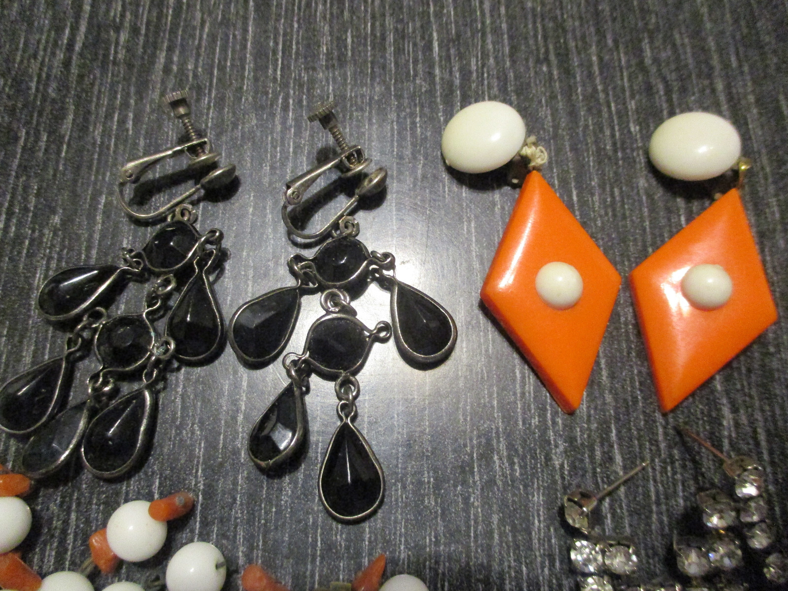 Lot 15 Vtg Estate Assorted Styles Sizes Chandelier Screwback Clip Earrings!48