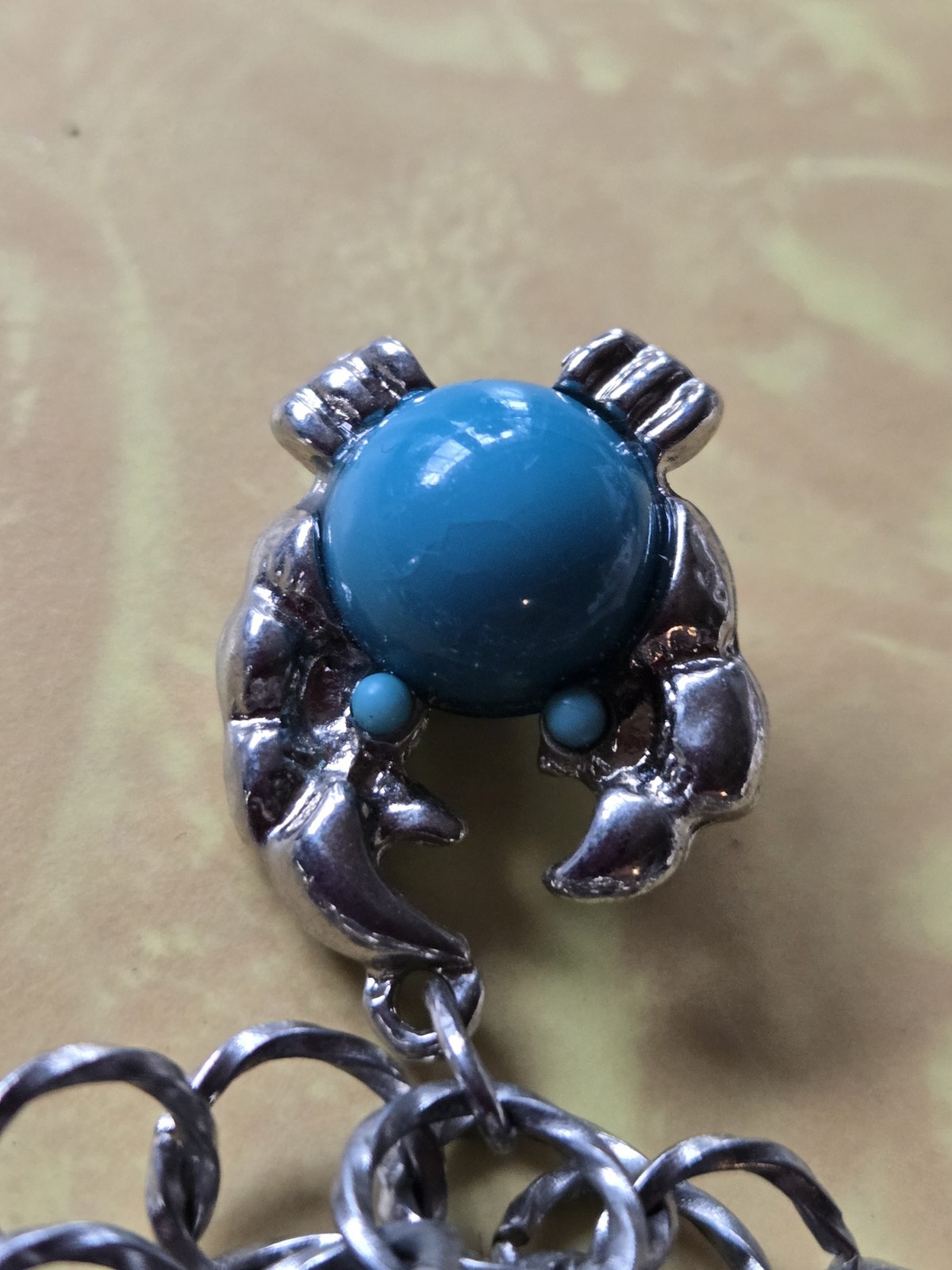 Under The Sea Vtg Silvertone Charm Necklace Fish Seahorse Crab Enamel Rhinestone