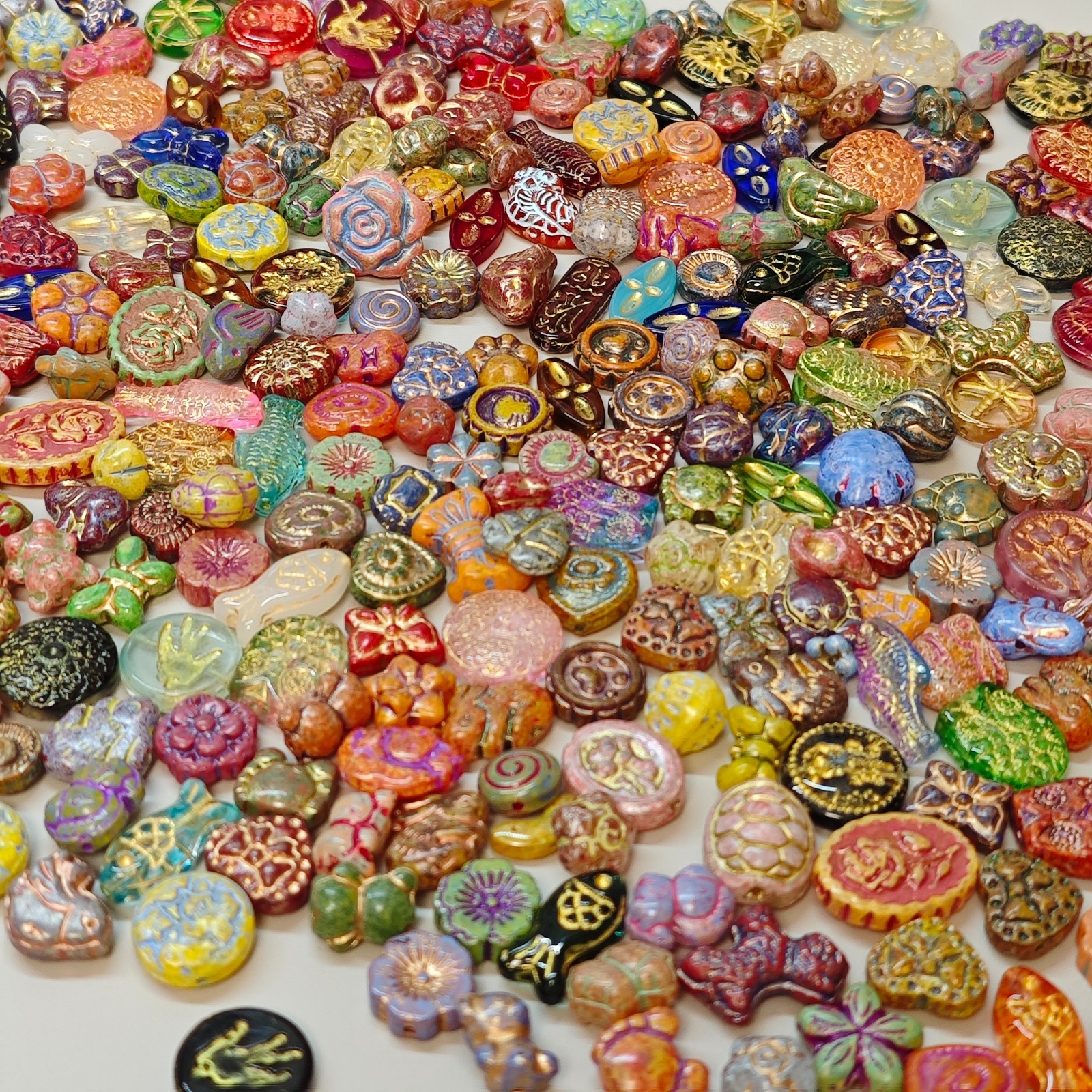 100g Handmade Glass Beads for Jewelry Making – 200 Mixed Styles Assortment