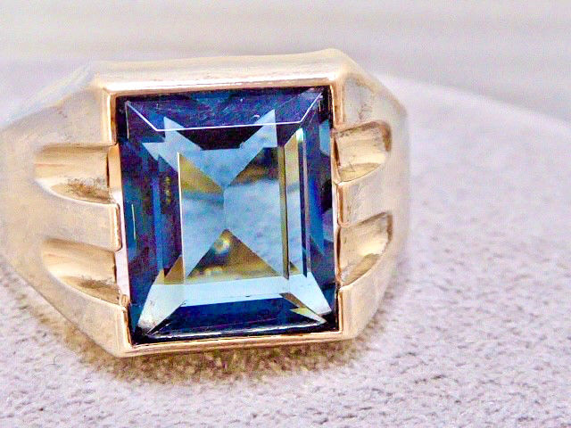 SIGNED V C VINTAGE 10K YELLOW GOLD FILLED NEW OLD STOCK 70’S SIZE 11 BLUE RING