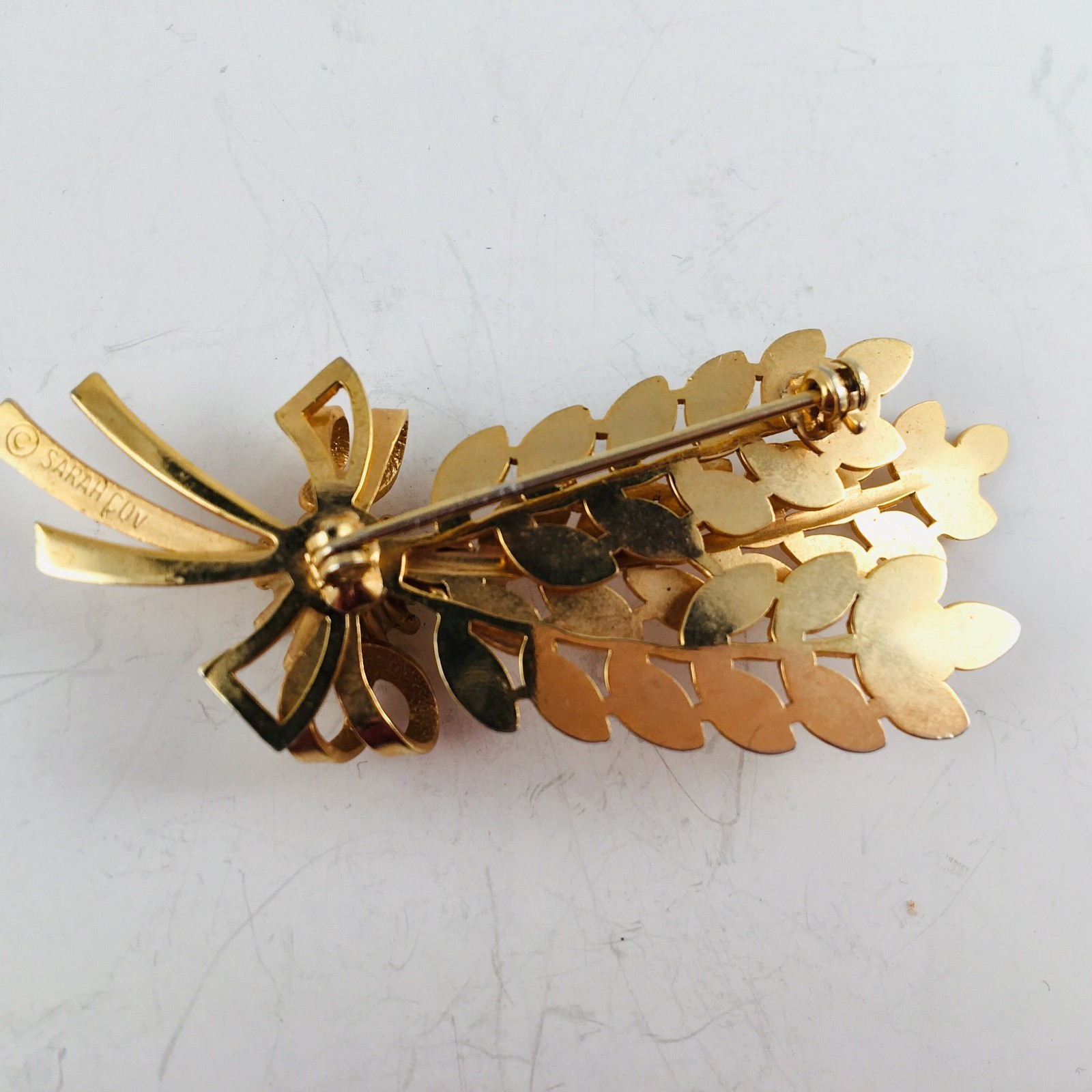 Sarah Coventry Floral/Leaf Spray Brooch with Rhinestones/Goldtone/Brooch/Pin