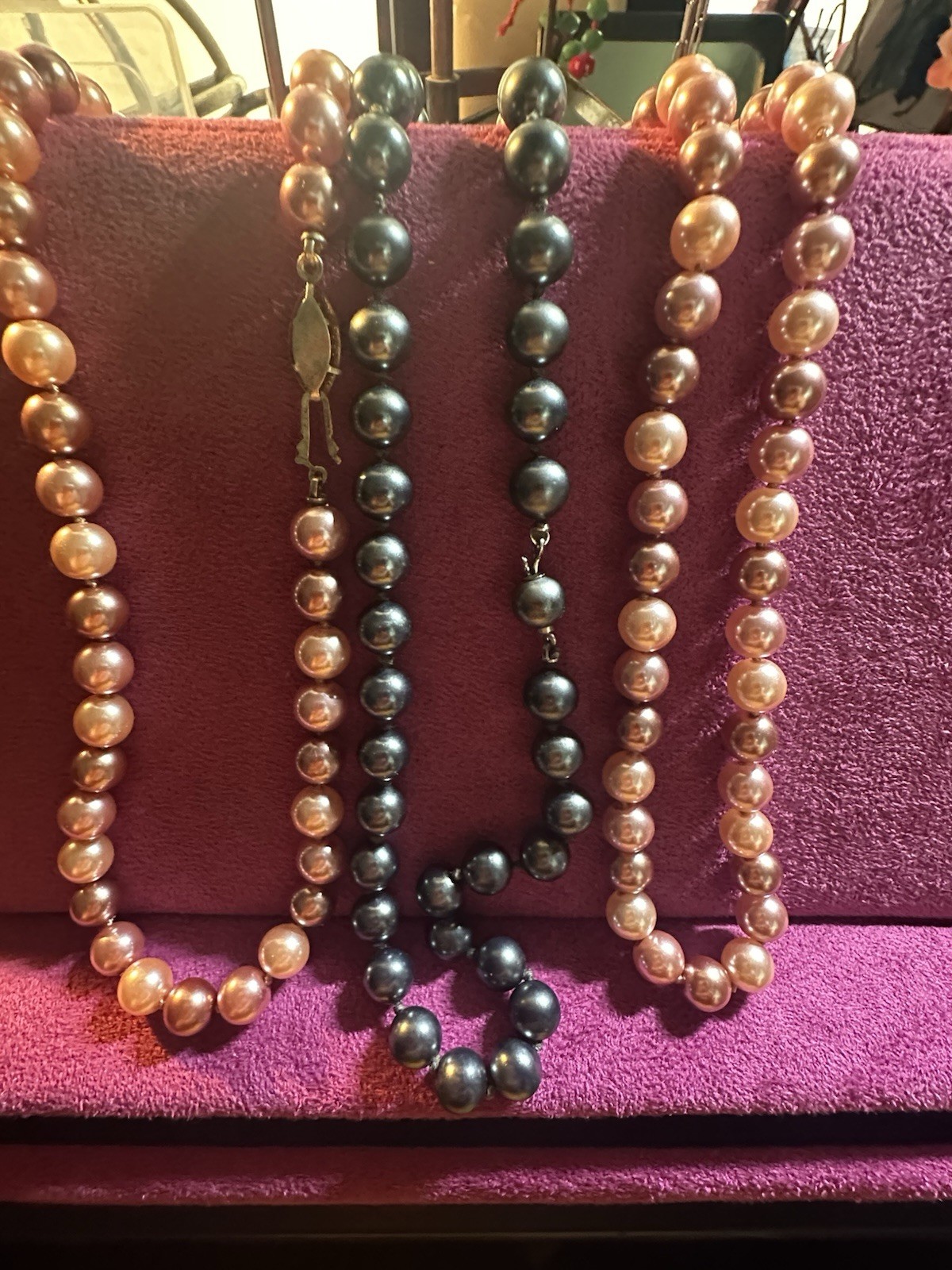 Women’s Mixed Lot 3pc Necklace Set Pink & Gray Simulated Imitation Pearl