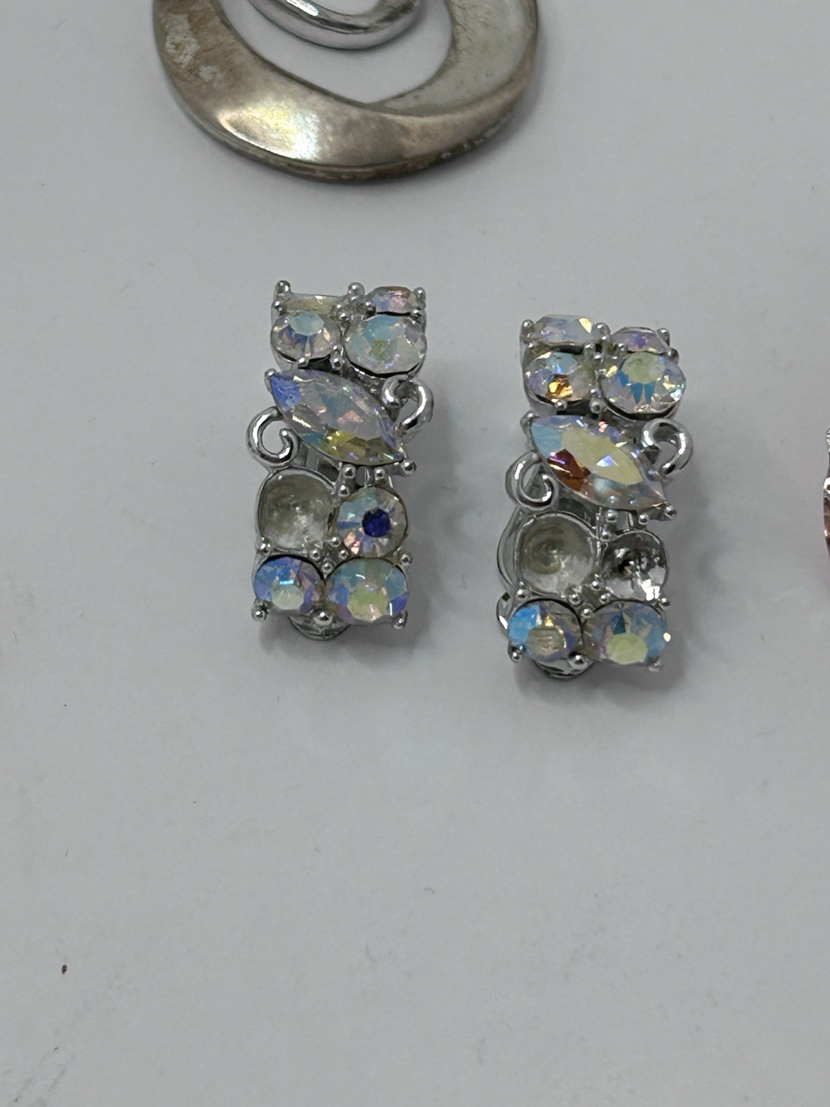 Vtg Modern Estate & Costume Jewelry Lot Mixed Materials Some Mismatch 63 Pc