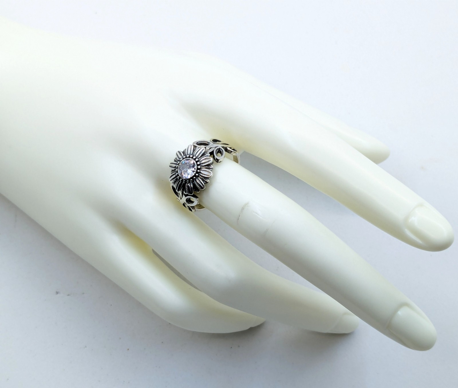 Vintage Elegant RING Silver 925 with Chic Bright Stone -size: 9.5US (19mm) | #2