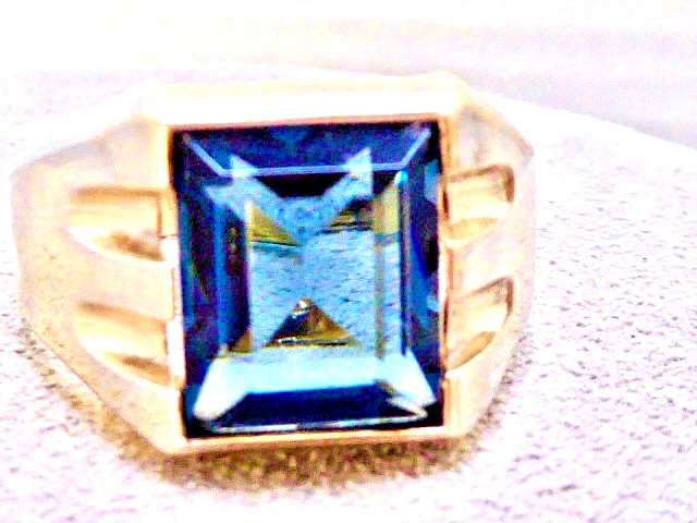 SIGNED V C VINTAGE 10K YELLOW GOLD FILLED NEW OLD STOCK 70’S SIZE 11 BLUE RING