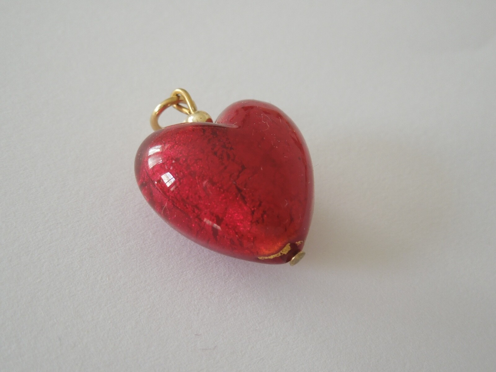 Glass Heart Pendant Red 7.2 G/3.1 X 2.0 X 1.3 CM
