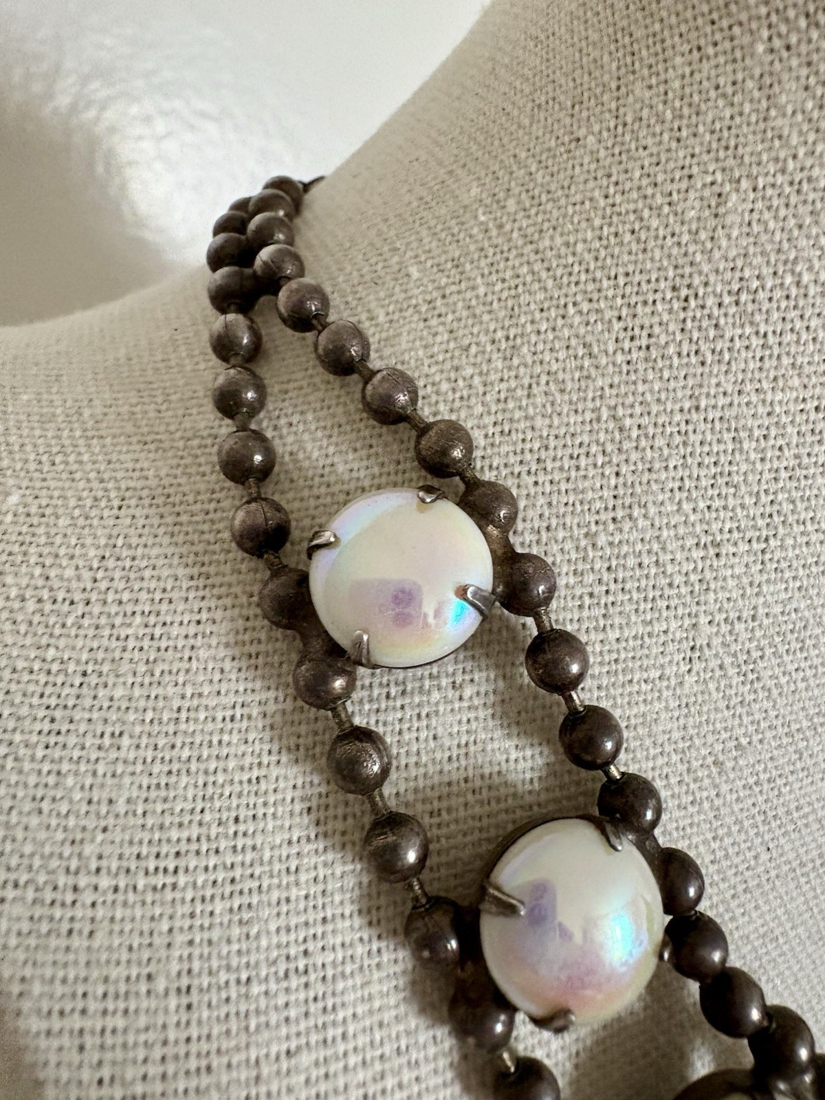 Vintage De Luxe NYC A’Dam Opalescent Glass Carbochon Choker Necklace Indie