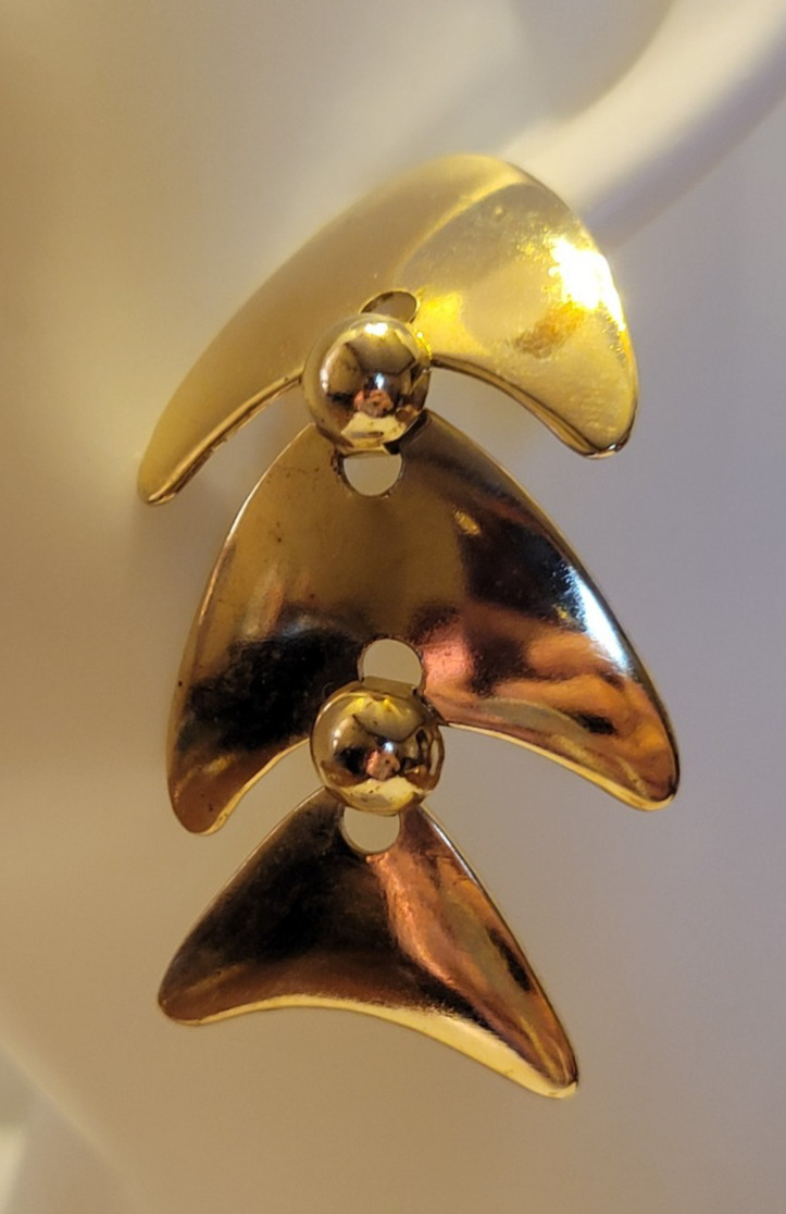 Estate Dangling Pierced Earrings Gold Tone Metal Fashion Statement Jewelry