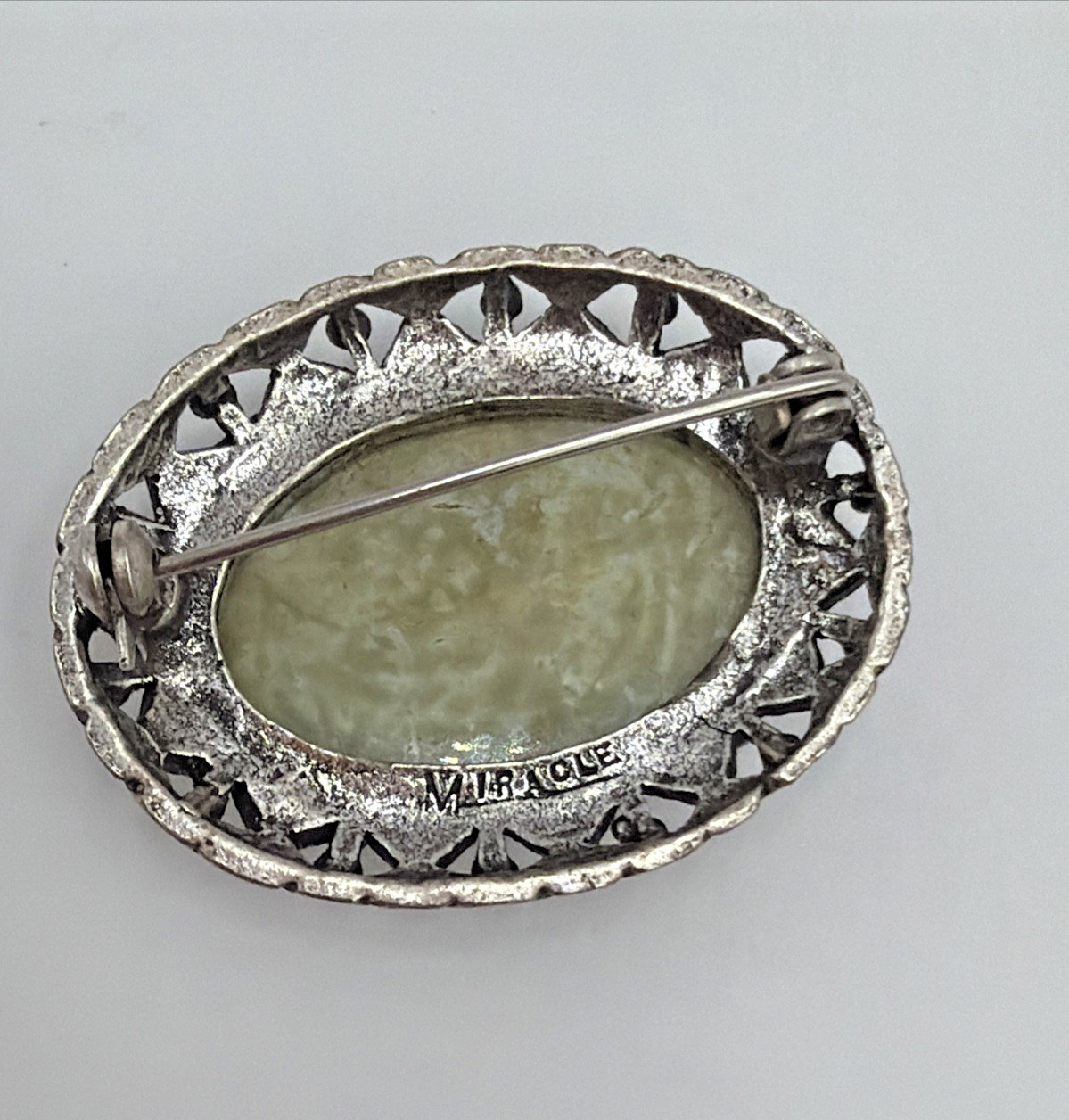 Miracle Brooch Pewter Celtic Design Green Marbled Style Stone Great Britain VGC