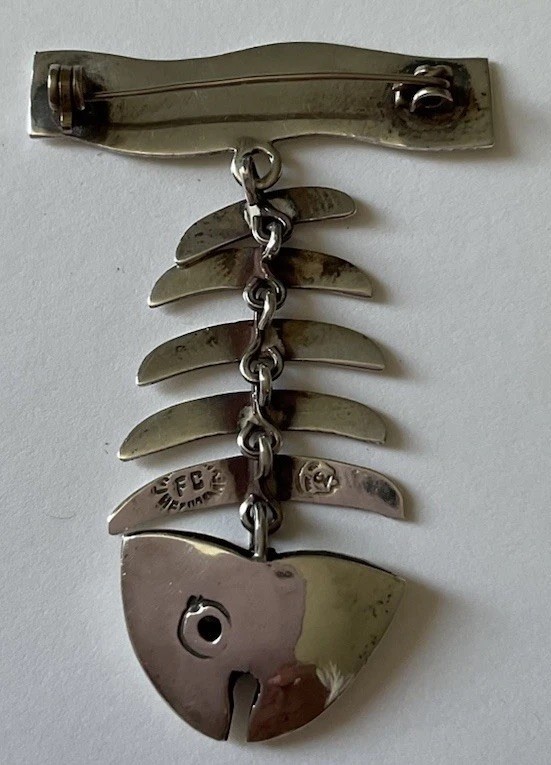 Vintage Mexico Taxco Sterling Silver ArticulatedFish Brooch Pin 6.5 g