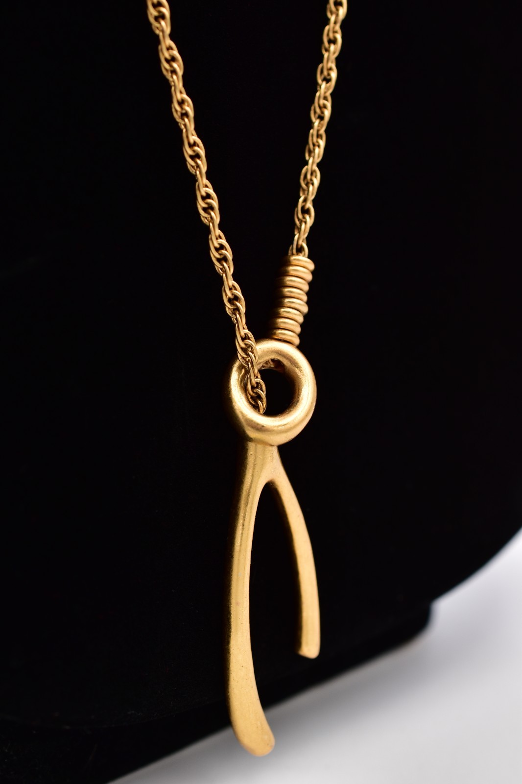 Madewell Wishbone Pendant Necklace Brushed Gold Minimalist Lucky Charm BinBE