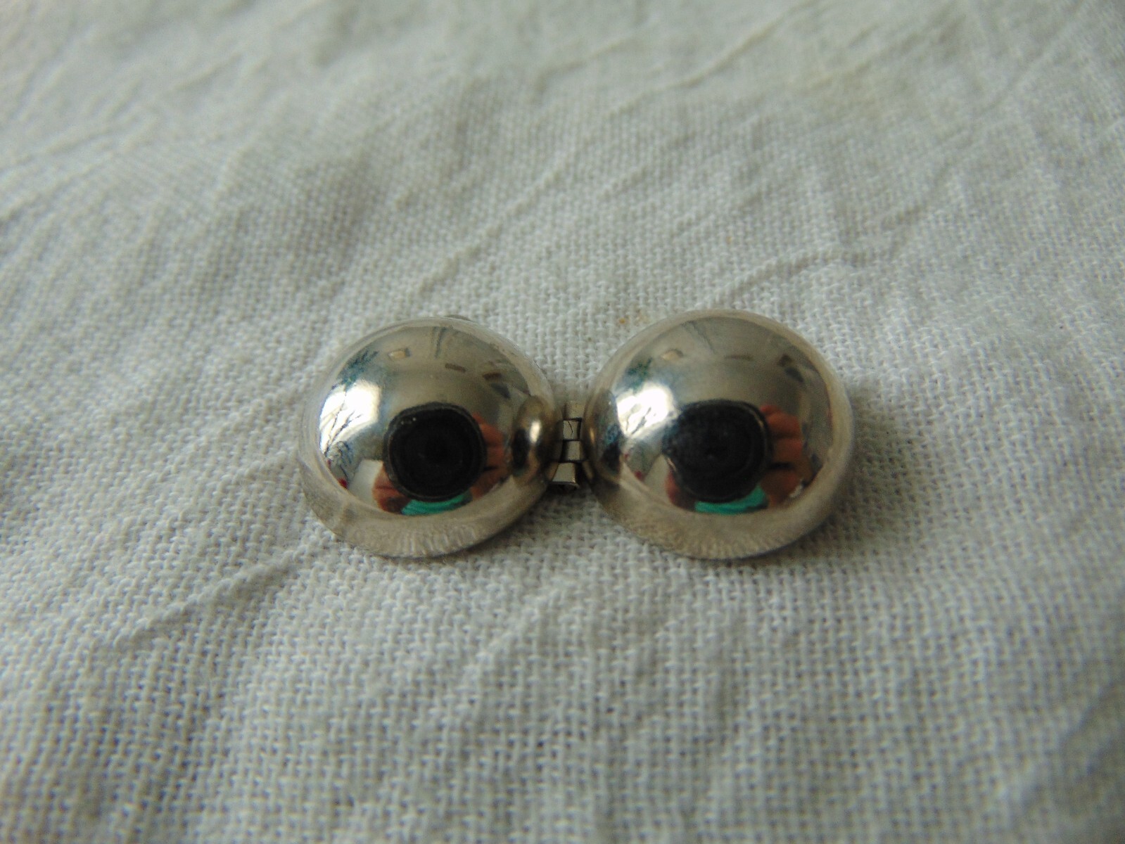 vintage silver ball locket pendant/charm