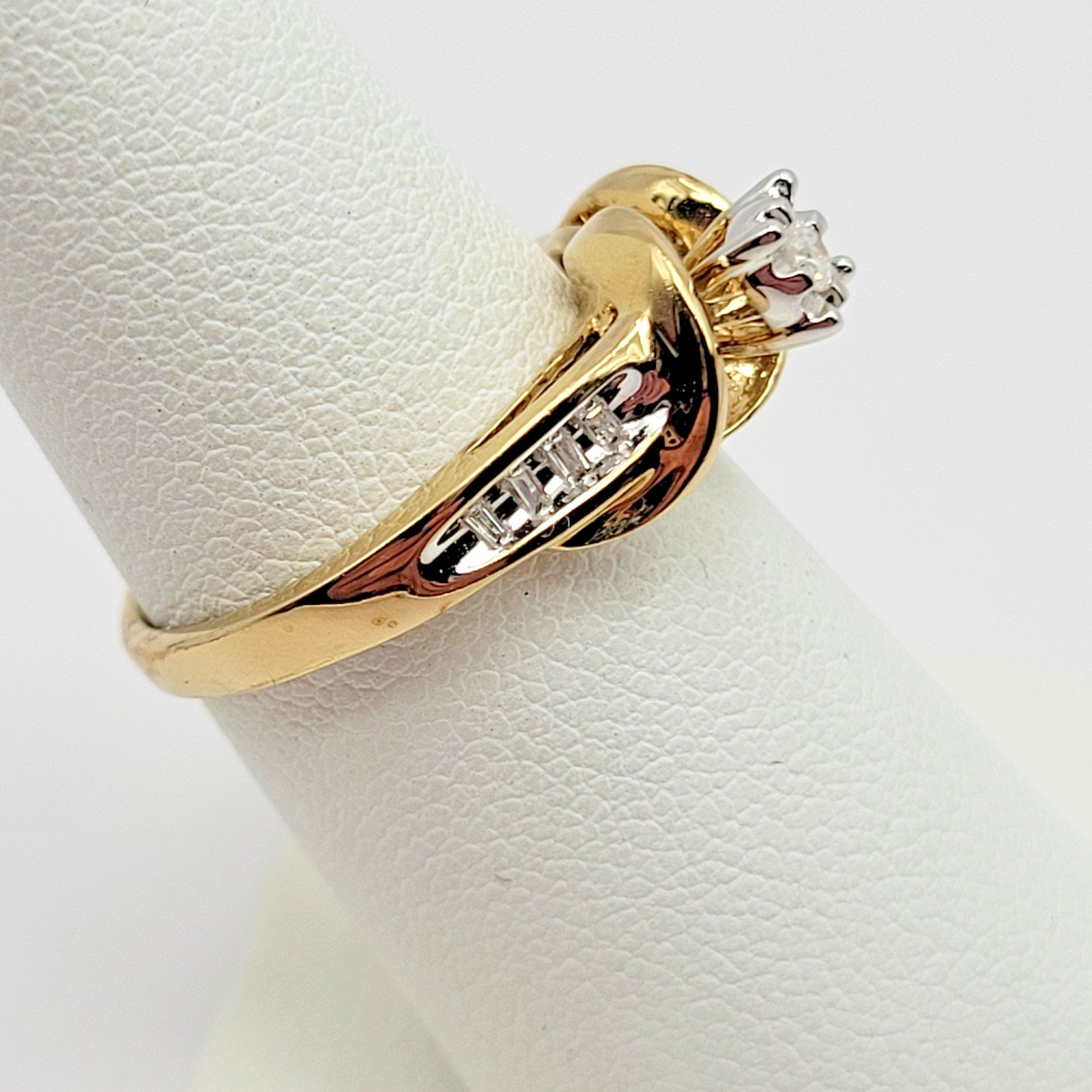 Vintage Estate Sterling Silver Genuine Diamond Engagement Ring ~ Size 6.75