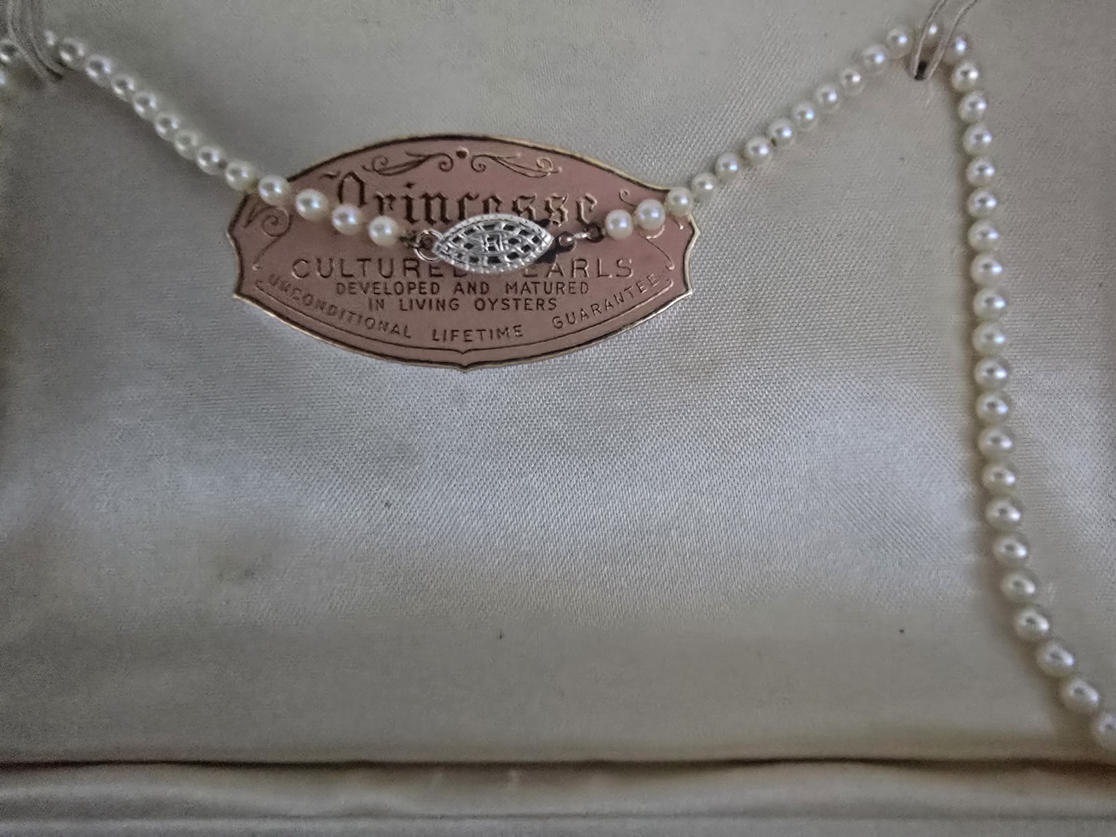 Vintage Princess Pearl Necklace. Free Shipping.
