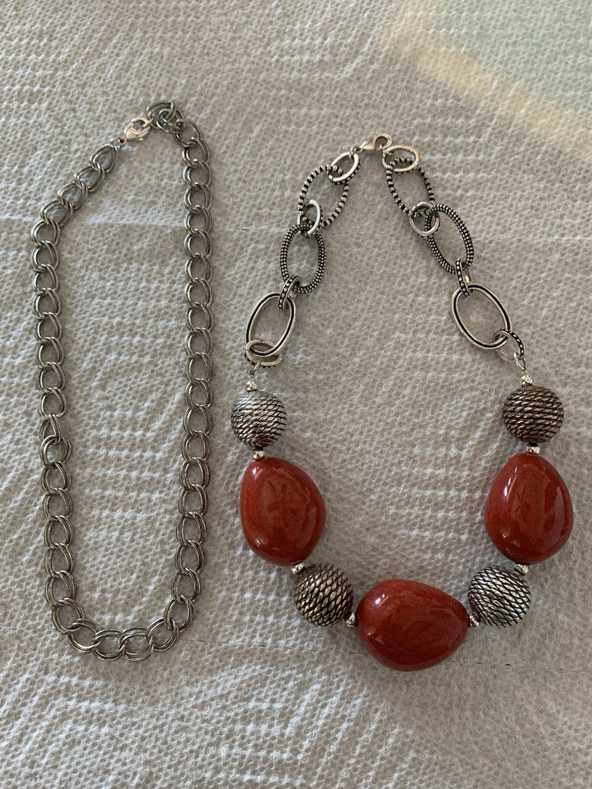 PREMIER DESIGNS Chunk Red Faux Stone Silver tone Bead 18-22″ Statement Necklace