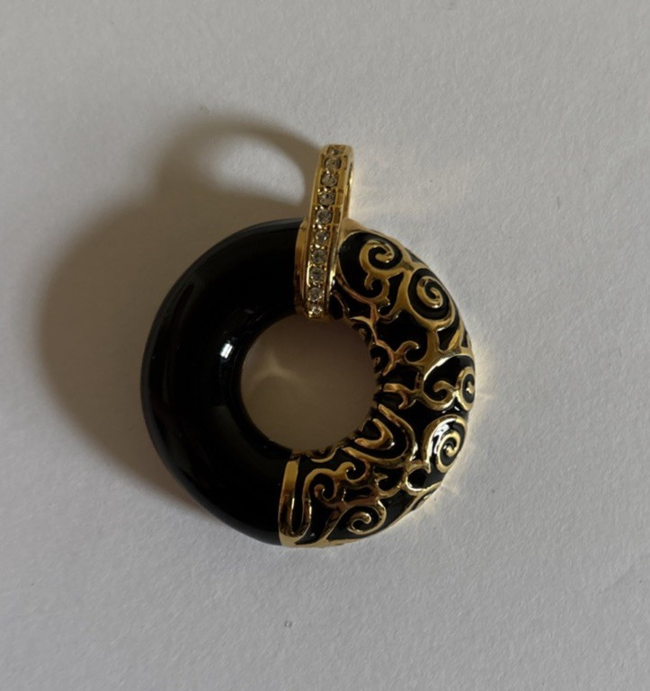 Camrose & Kross Reproduction JBK Jacqueline Bouvier Kennedy Gold Tone Pendant