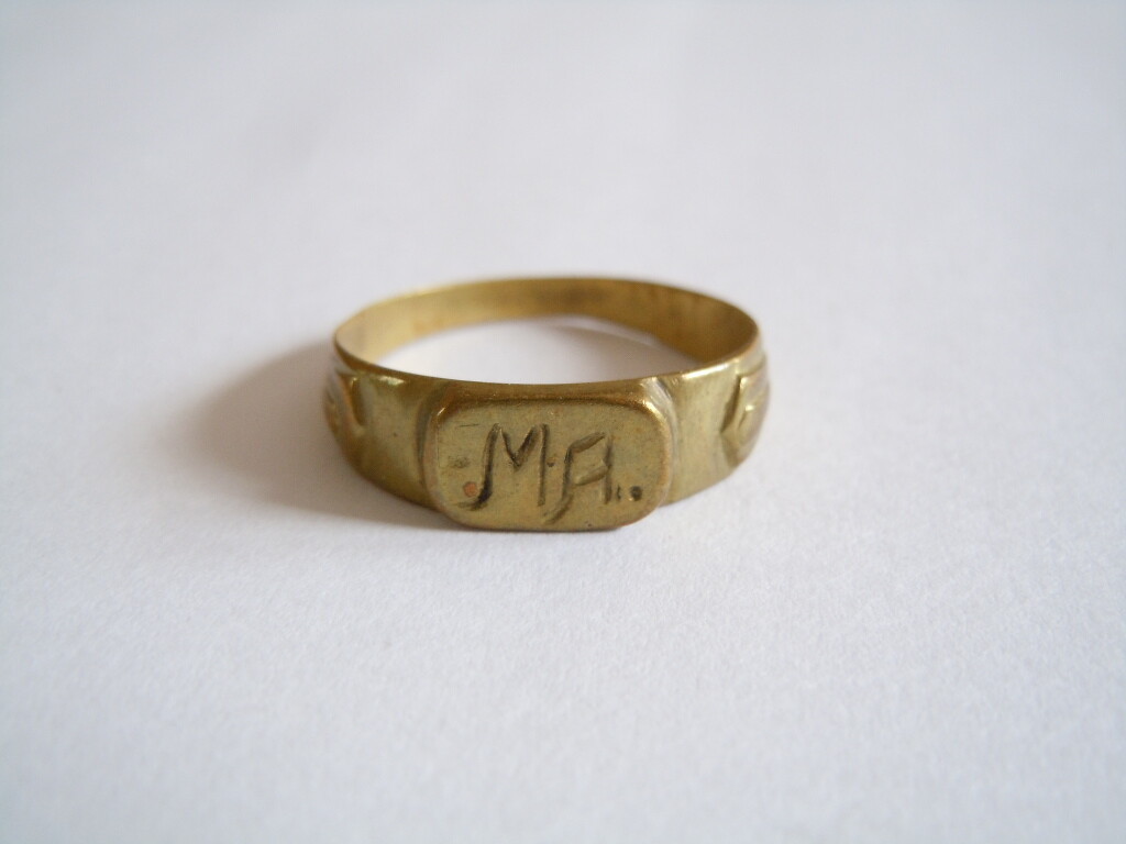 Vintage Signet Ring Brass Initial Engraving Monogram MA 2.4 g/Size 60/B:0.6 cm