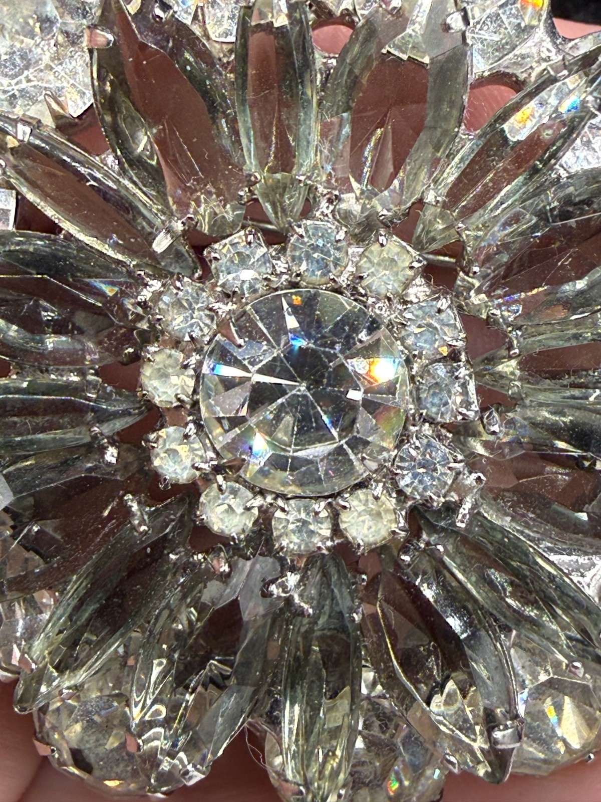 Vintage Verified Juliana Rhinestone Brooch Immaculate Sparkle Smokey #1827